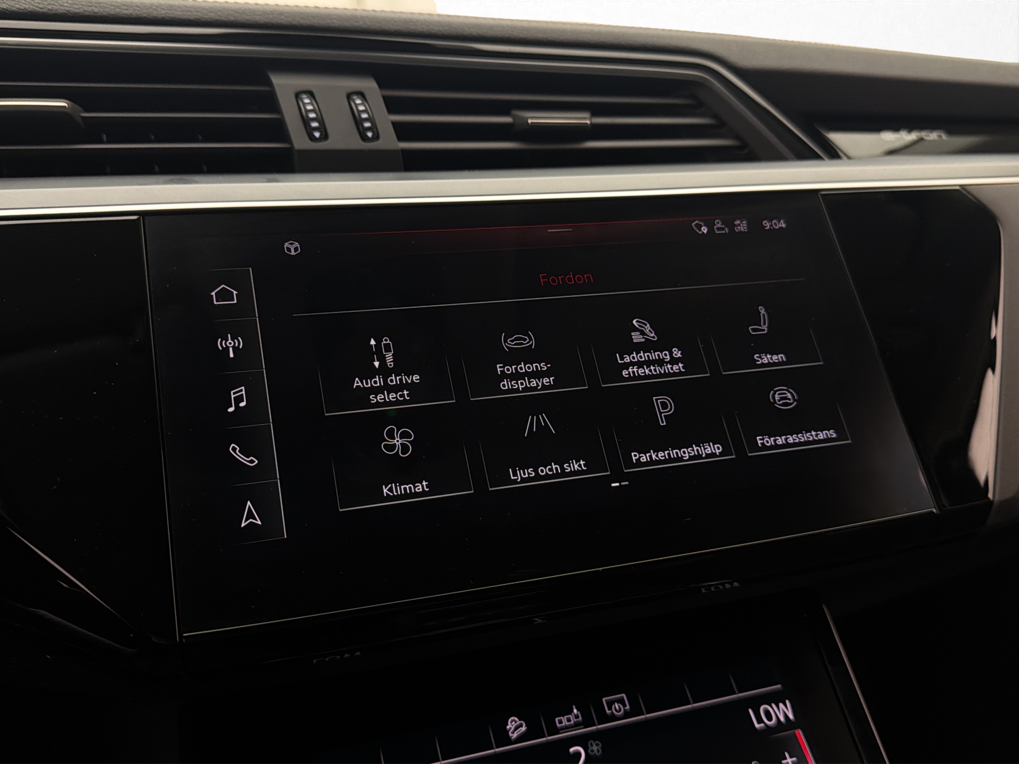 Audi E-Tron 2020 - miniatyr 23