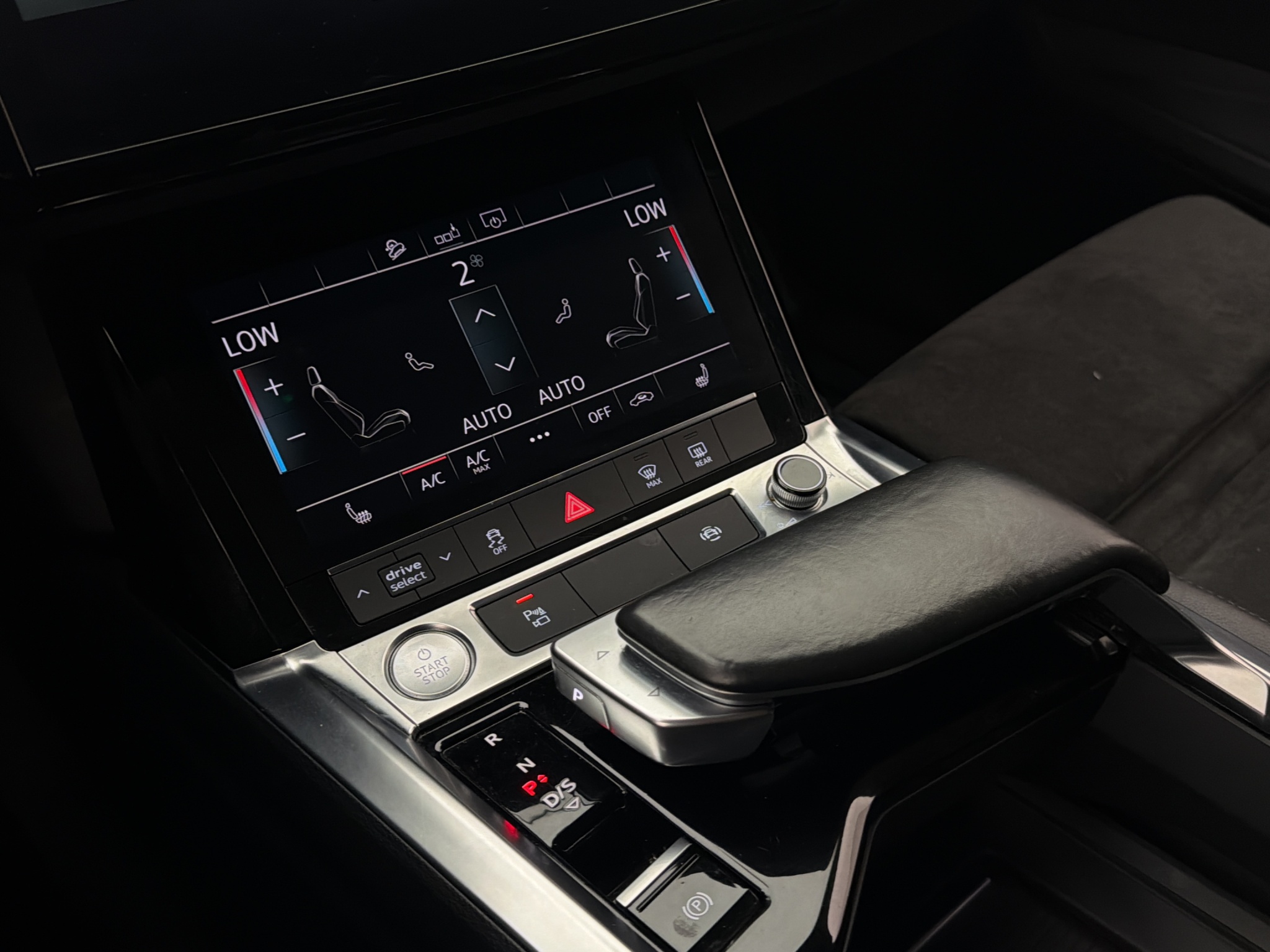 Audi E-Tron 2020 - miniatyr 26