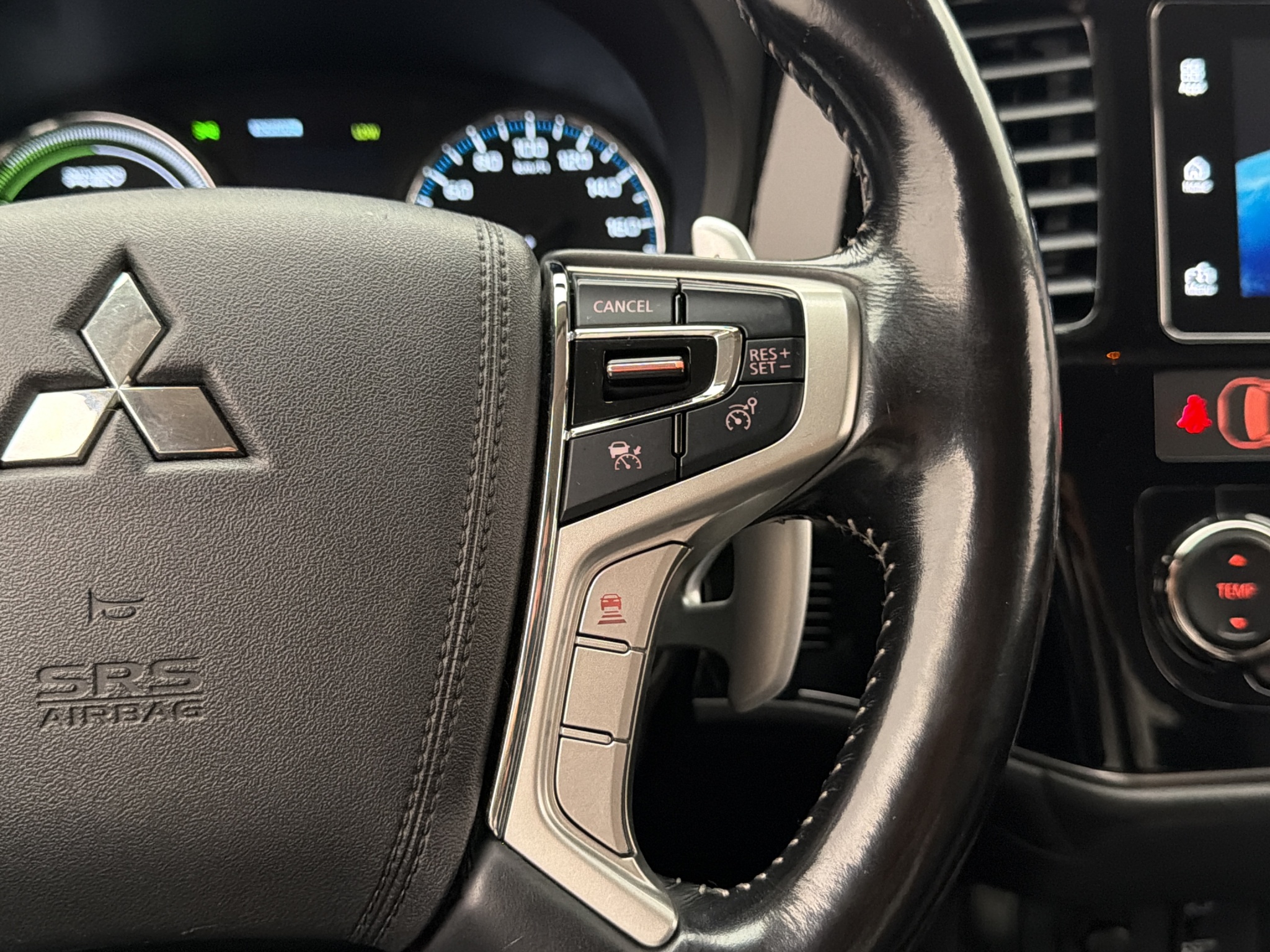 Mitsubishi Outlander 2018 - miniatyr 14