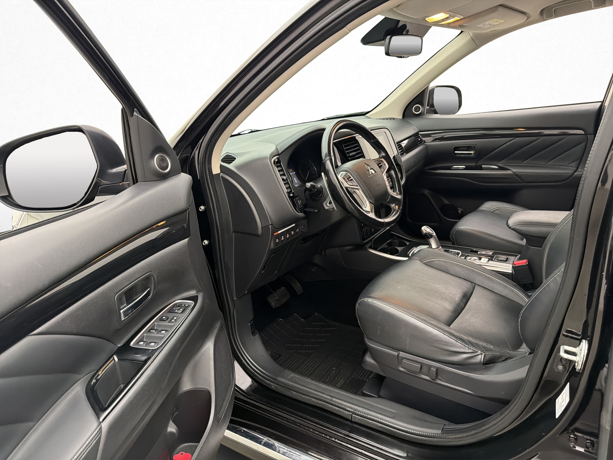 Mitsubishi Outlander 2018 - miniatyr 4