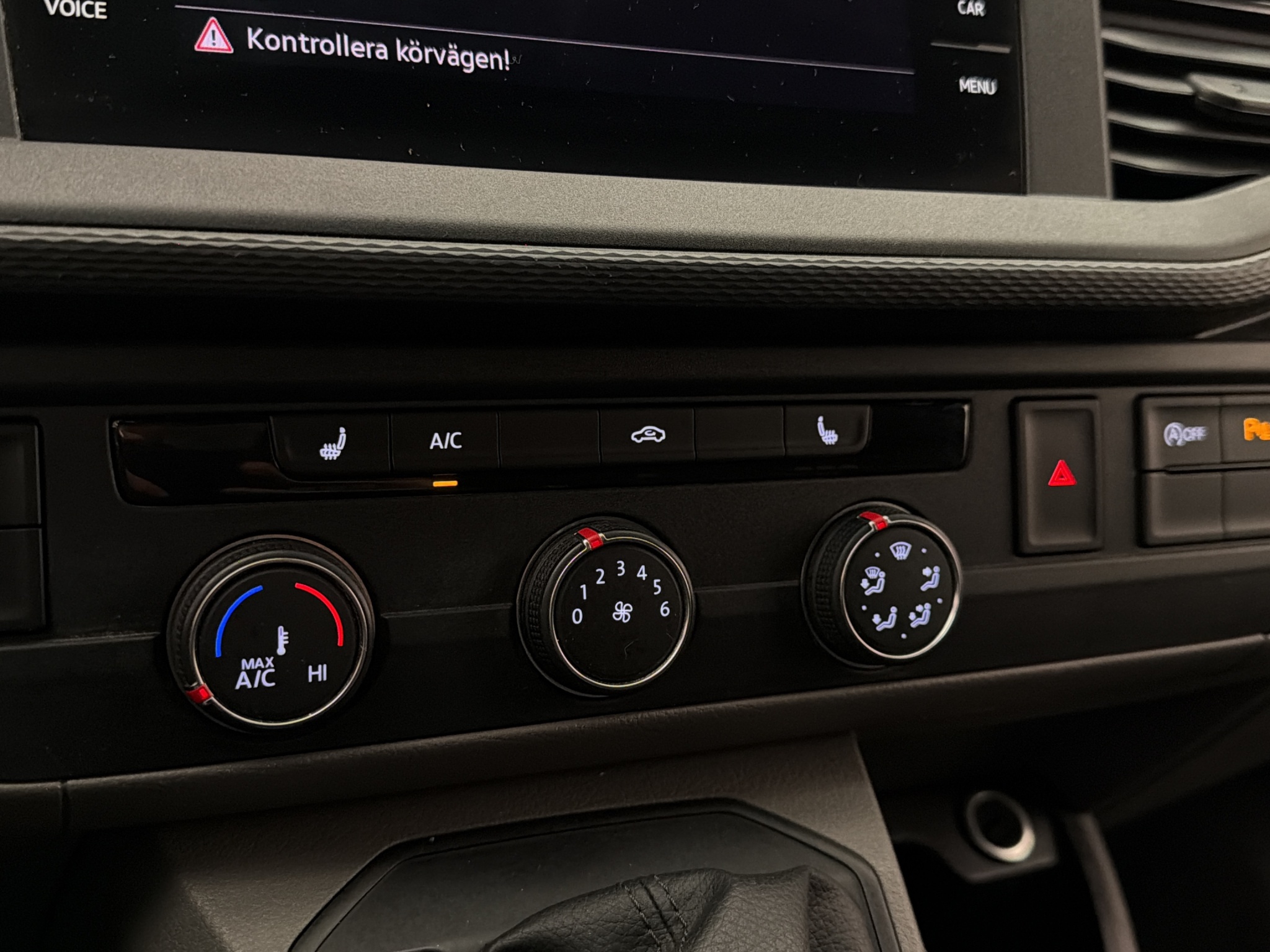 Volkswagen Transporter 2020 - miniatyr 26