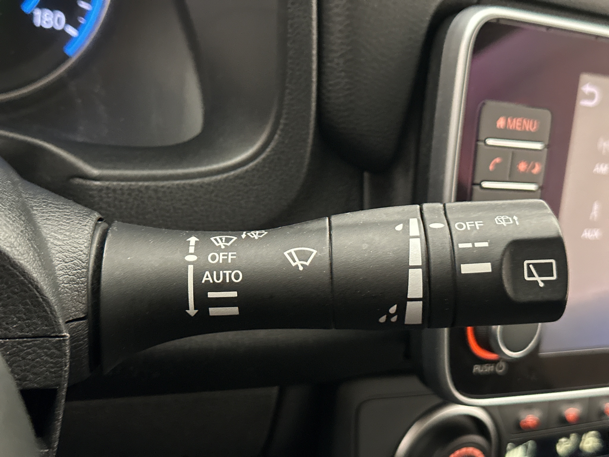 Nissan Leaf 2023 - miniatyr 18