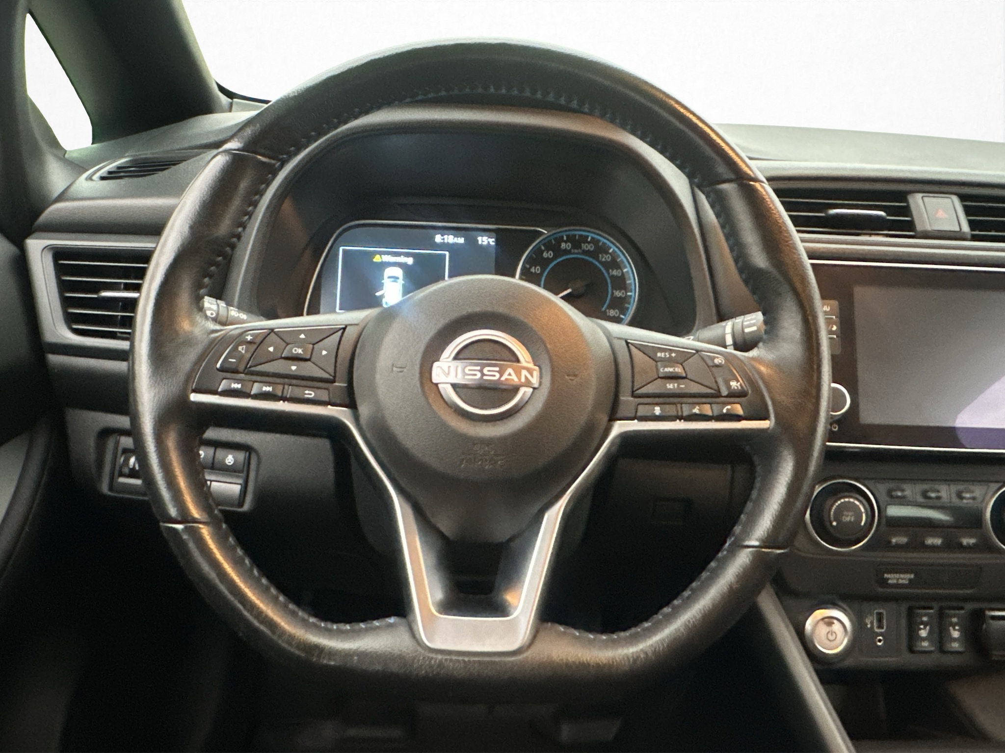Nissan Leaf 2023 - miniatyr 10