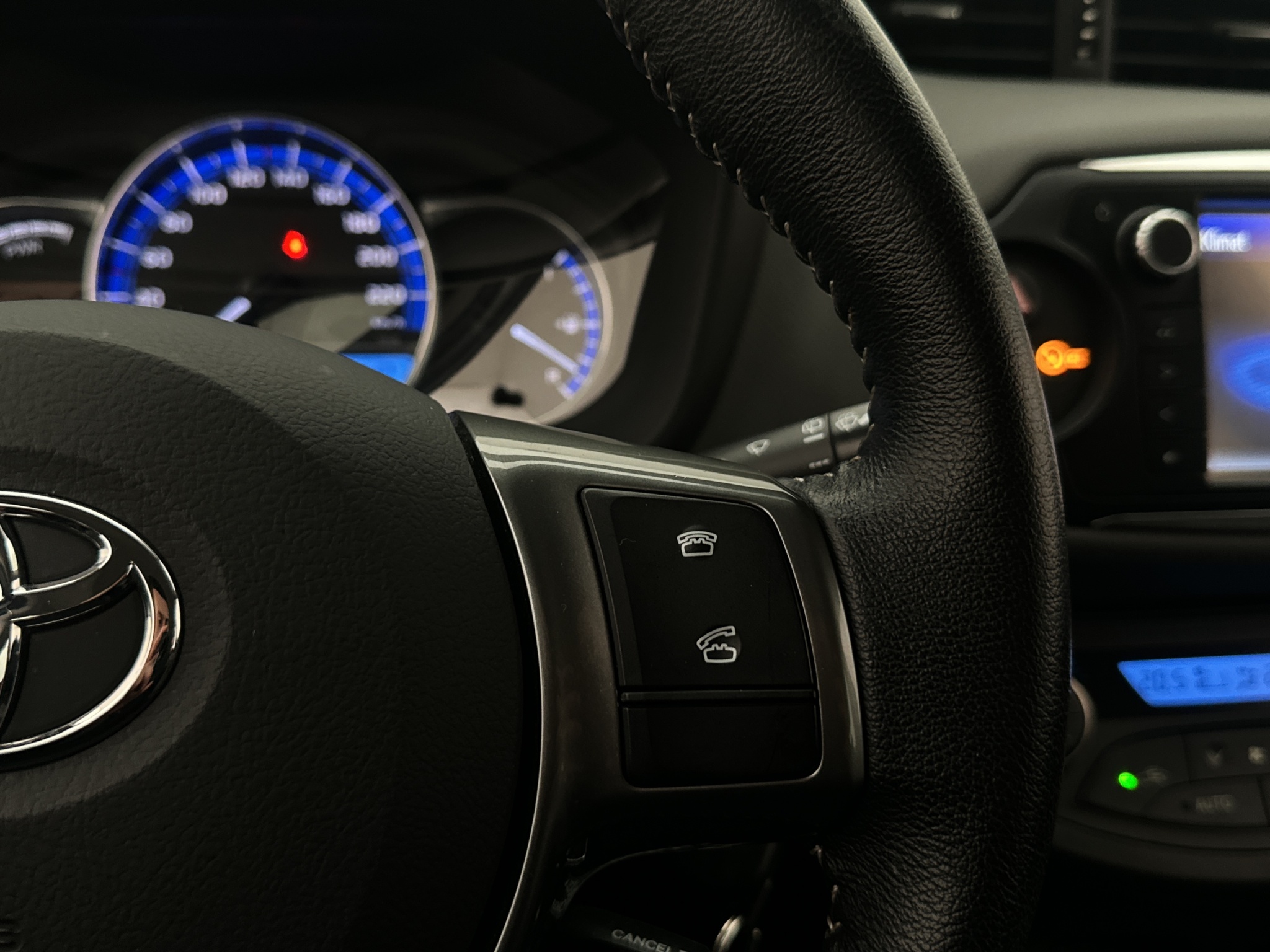 Toyota Yaris 2015 - miniatyr 14