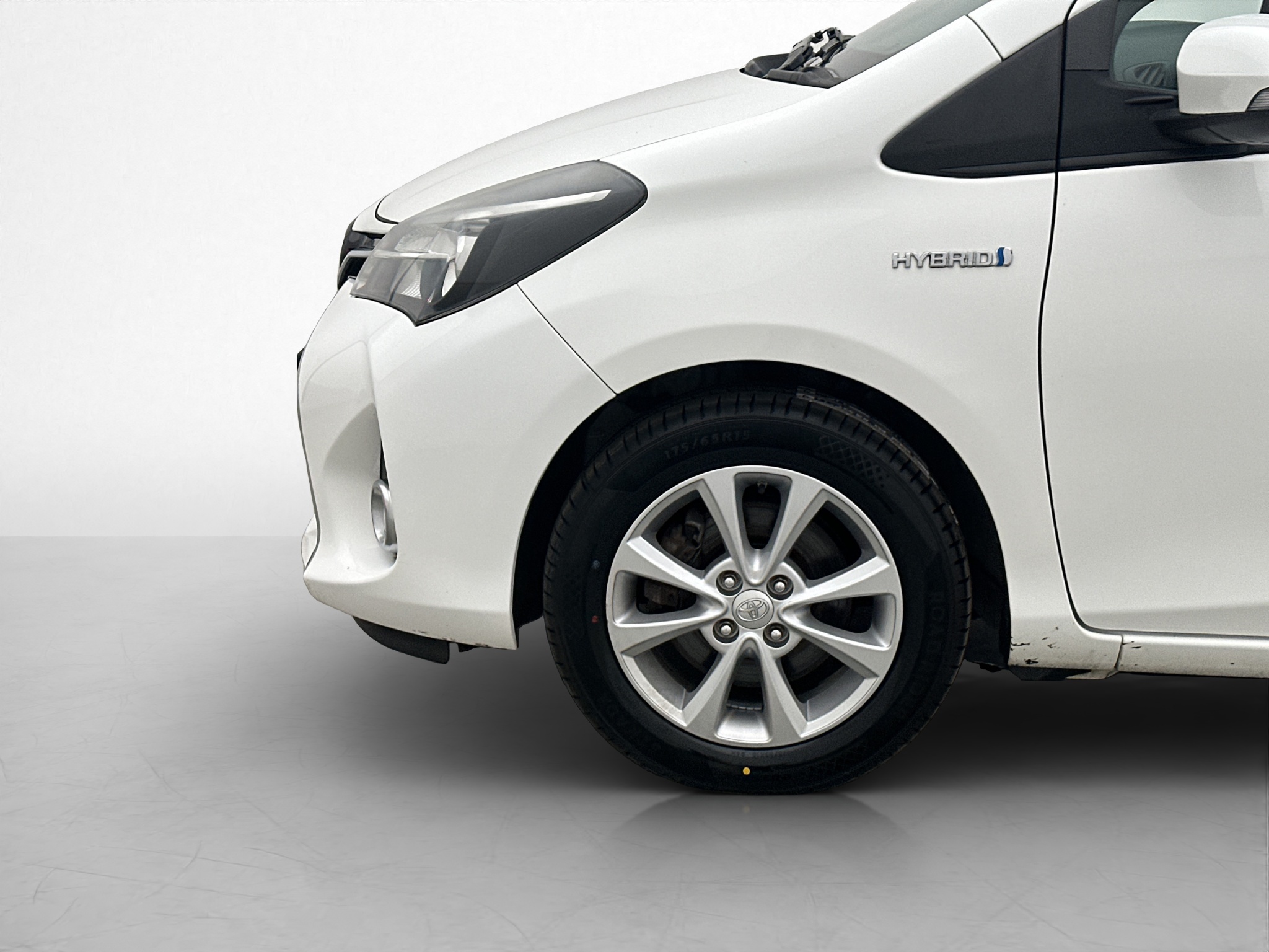 Toyota Yaris 2015 - miniatyr 24