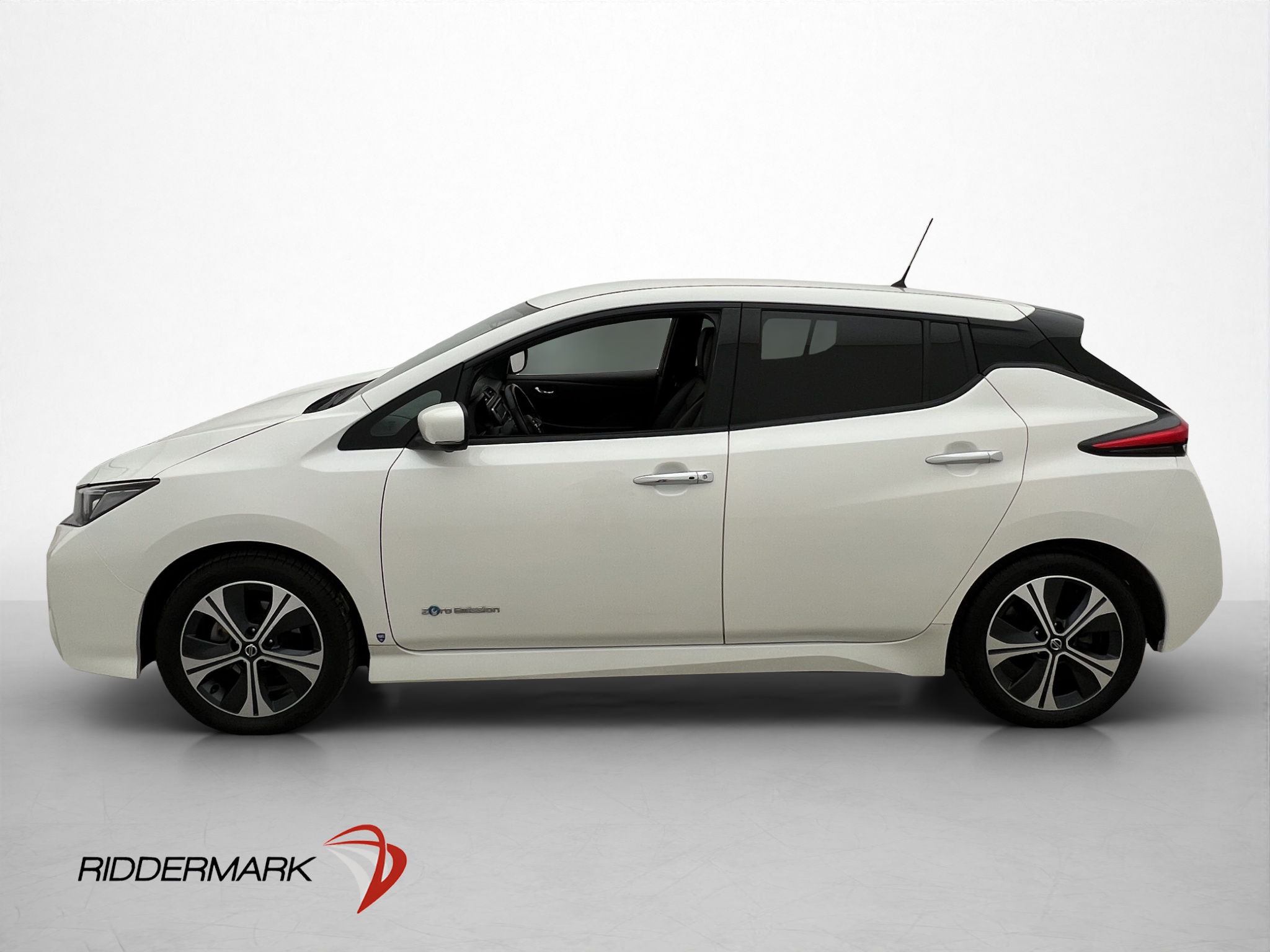 Nissan Leaf 2020 - miniatyr 11