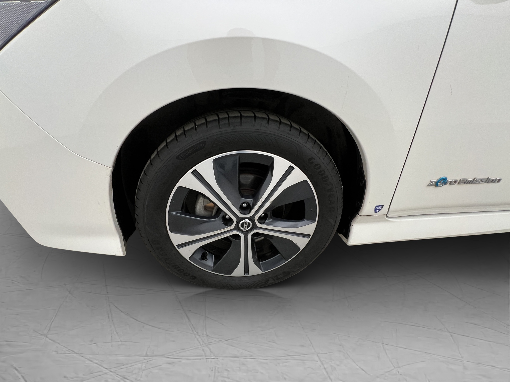 Nissan Leaf 2020 - miniatyr 25
