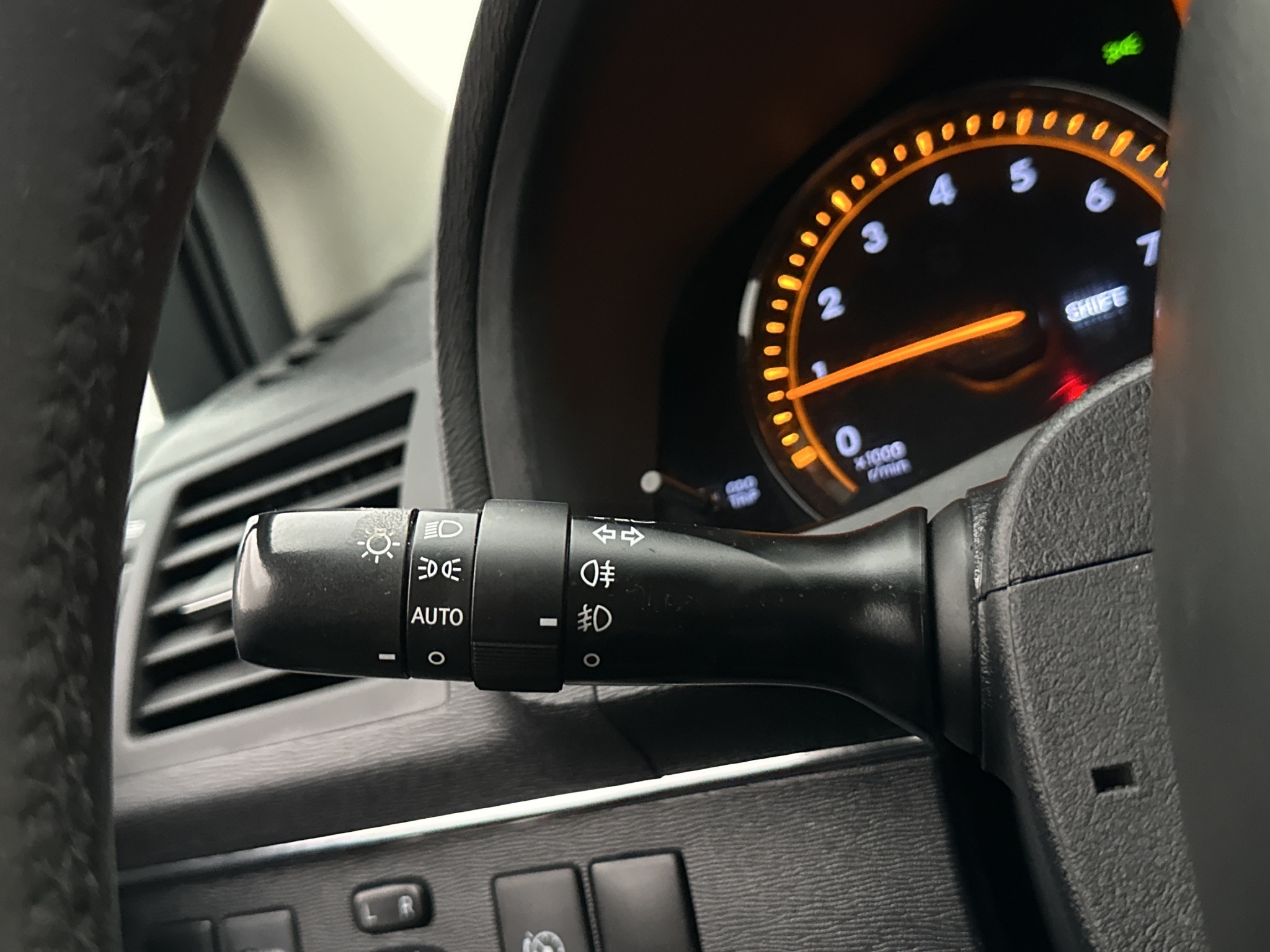 Toyota Avensis 2010 - miniatyr 8