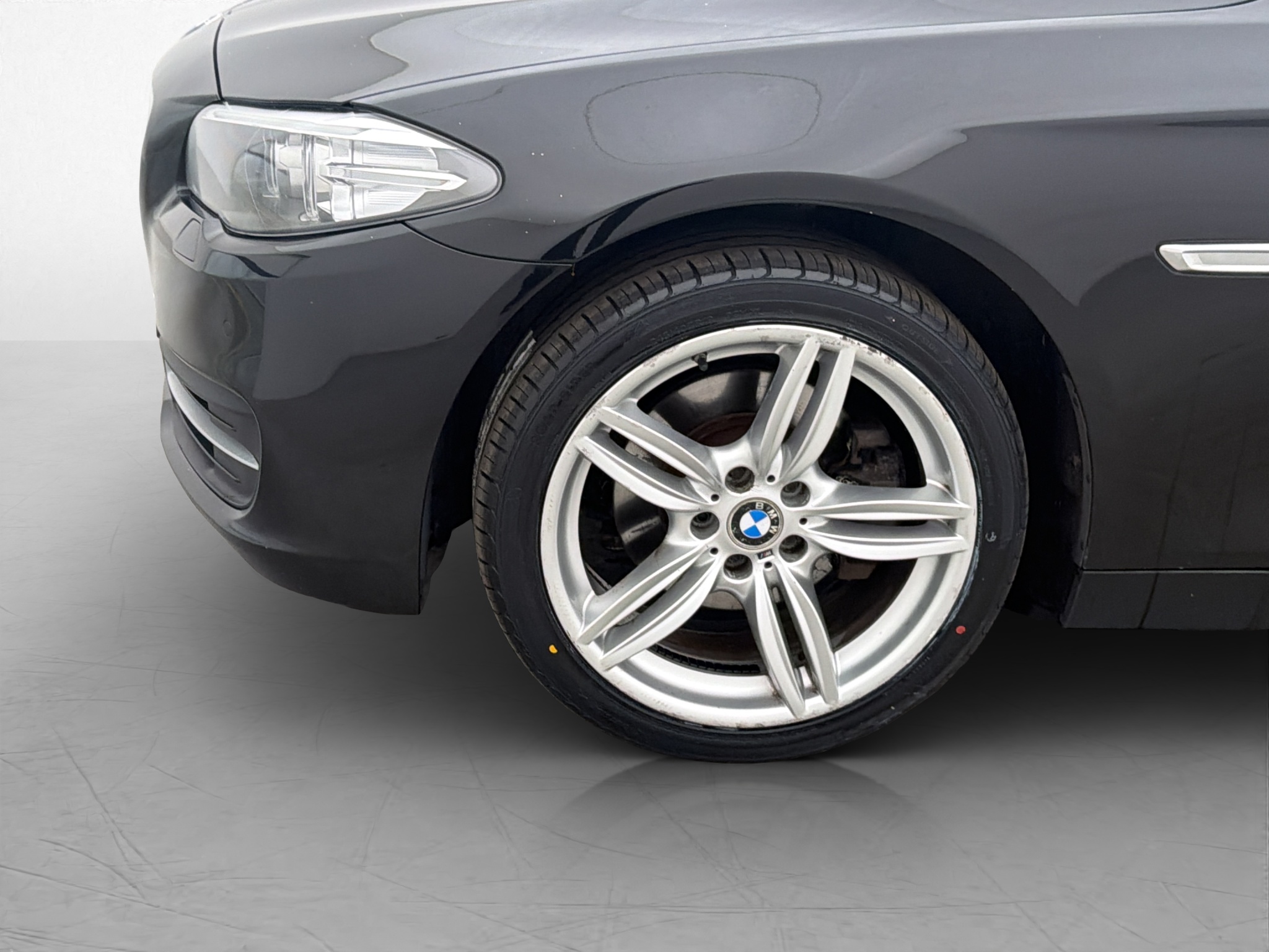 Bmw 520 2015 - miniatyr 24