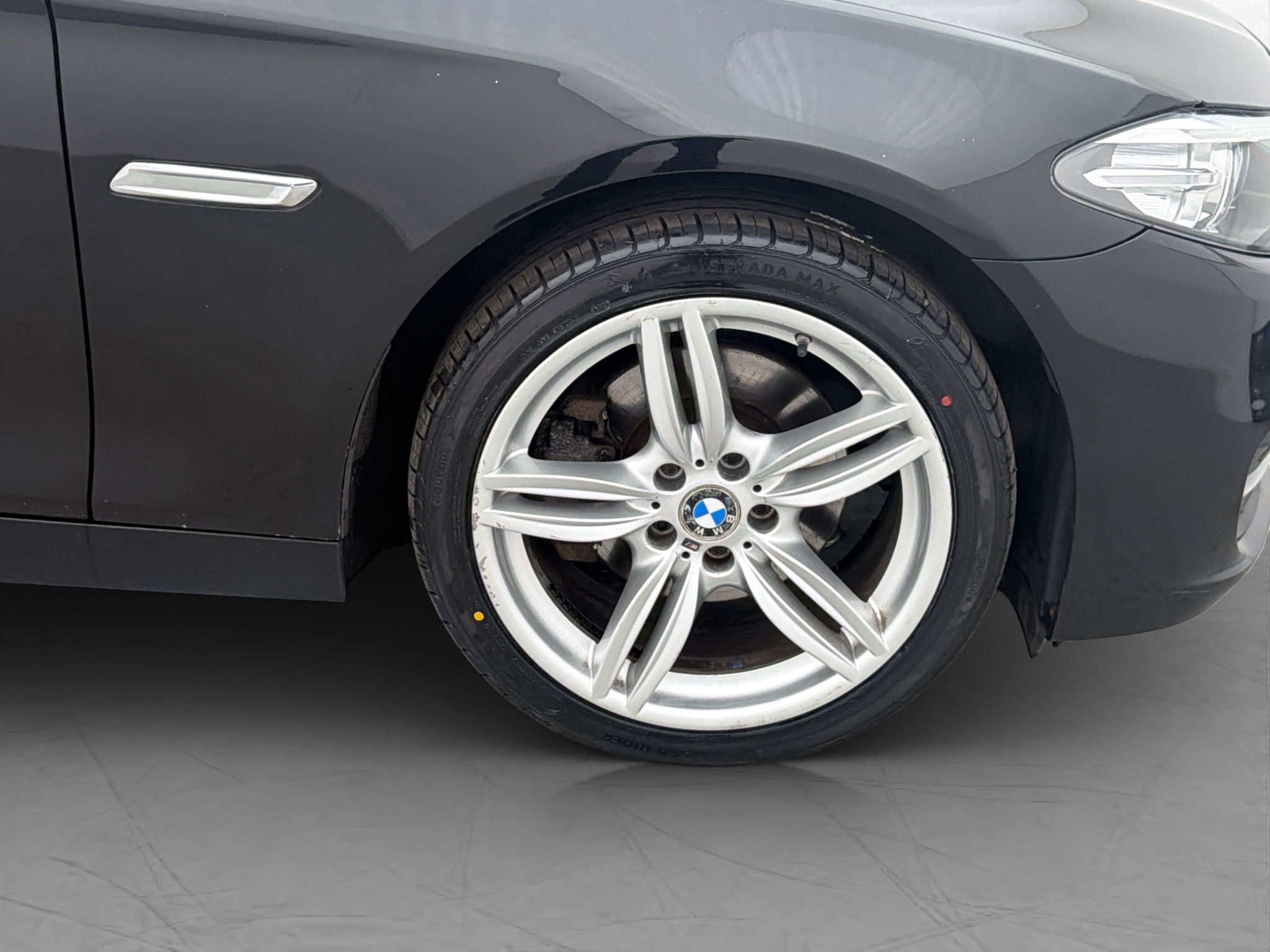 Bmw 520 2015 - miniatyr 27
