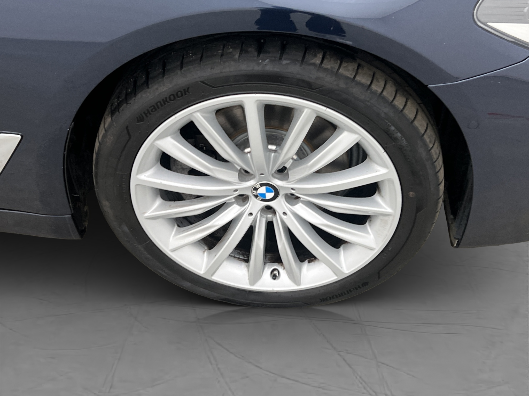Bmw 520 2017 - miniatyr 36