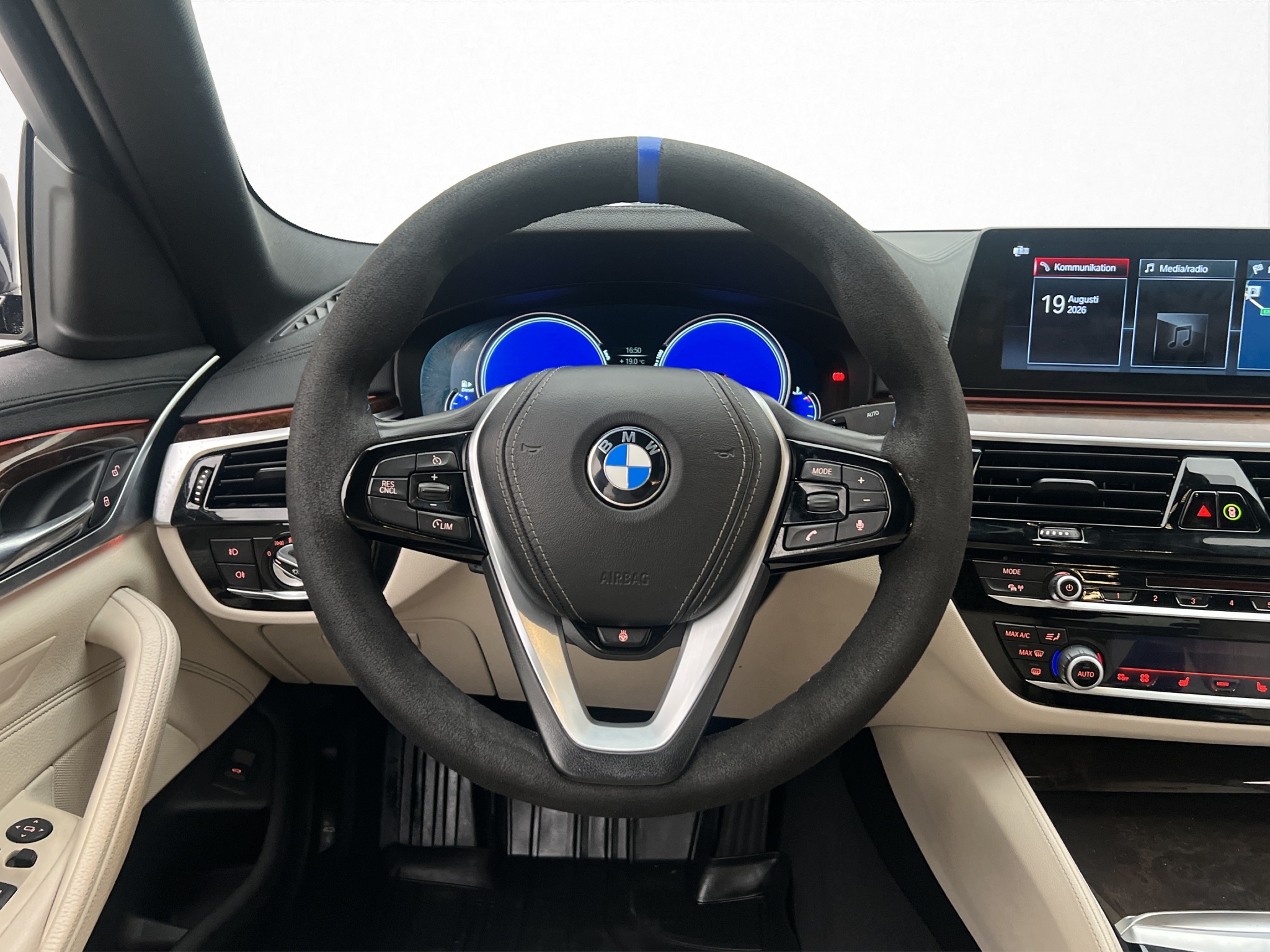 Bmw 520 2017 - miniatyr 10