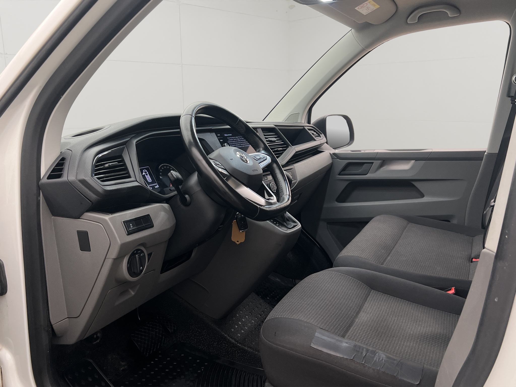 Volkswagen Transporter 2020 - miniatyr 16