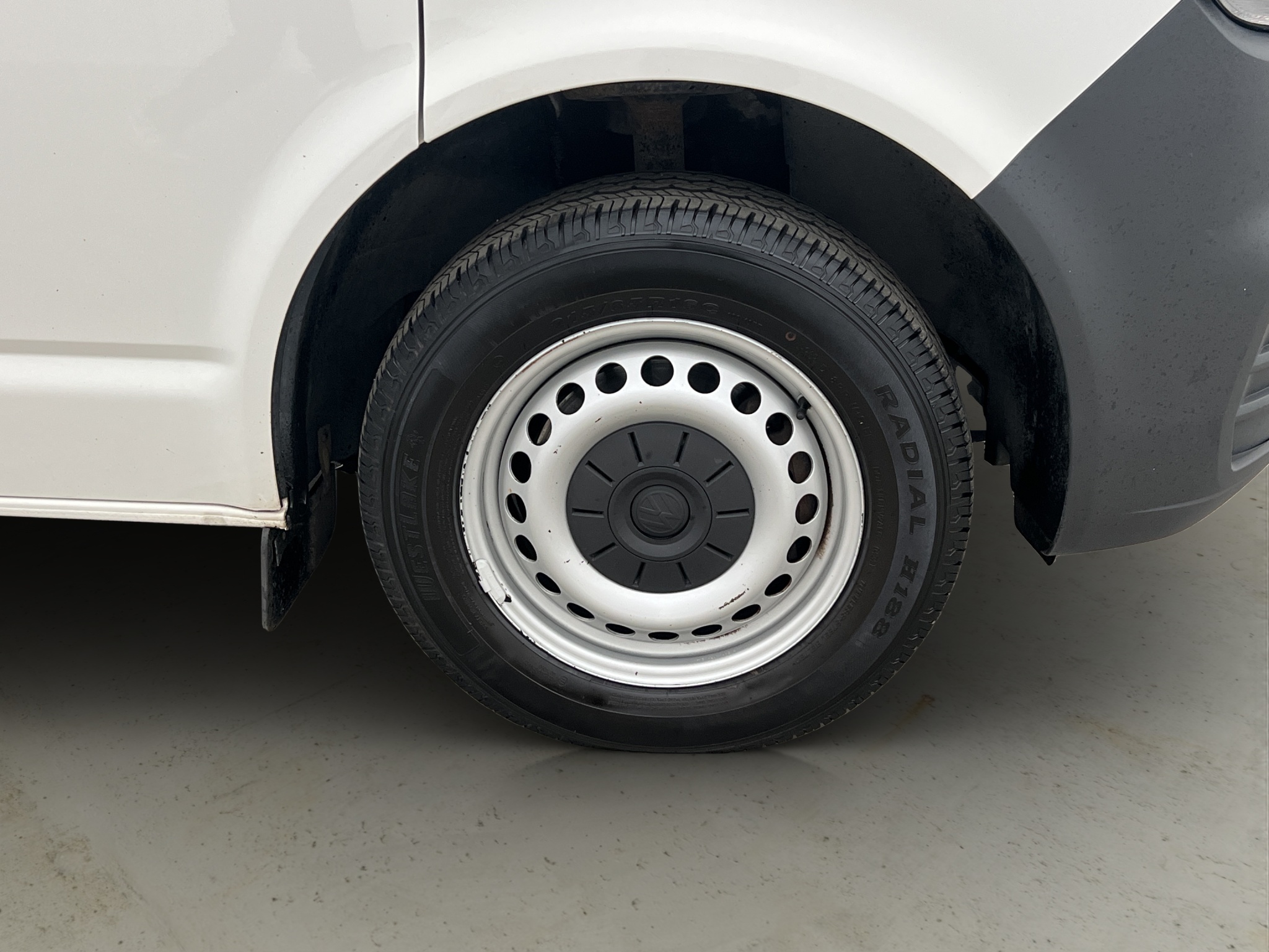 Volkswagen Transporter 2020 - miniatyr 35