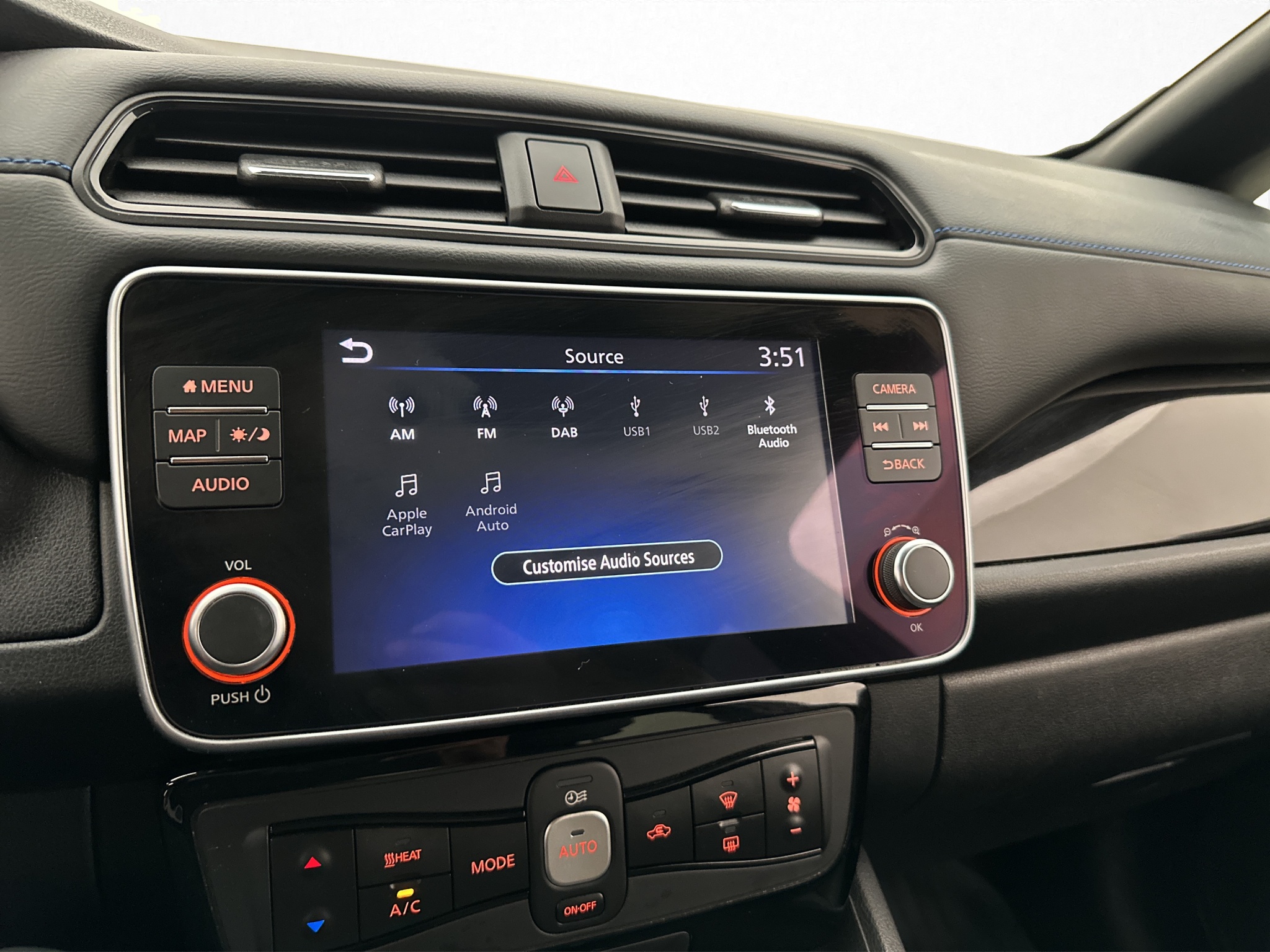 Nissan Leaf 2020 - miniatyr 24