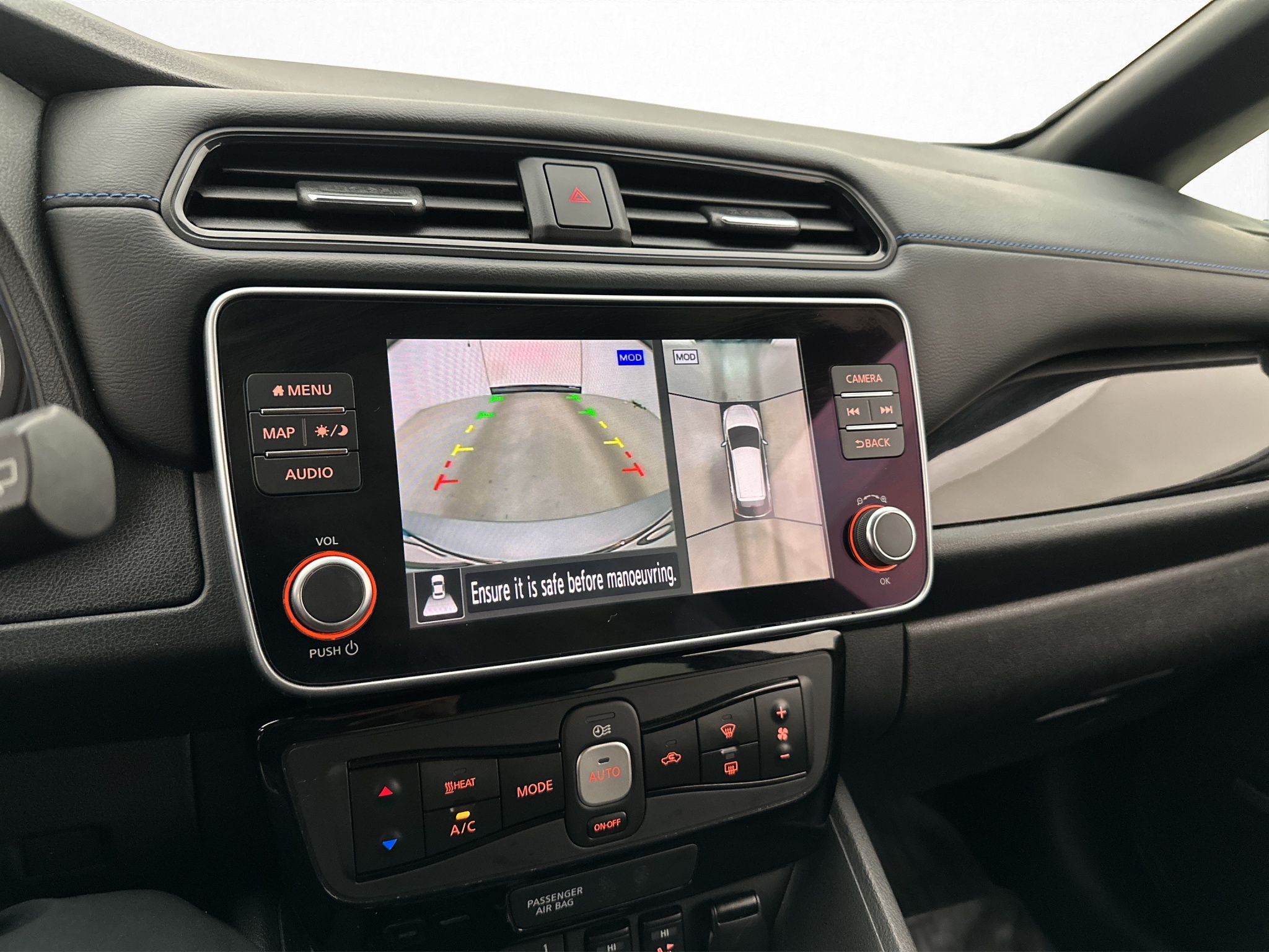 Nissan Leaf 2020 - miniatyr 25
