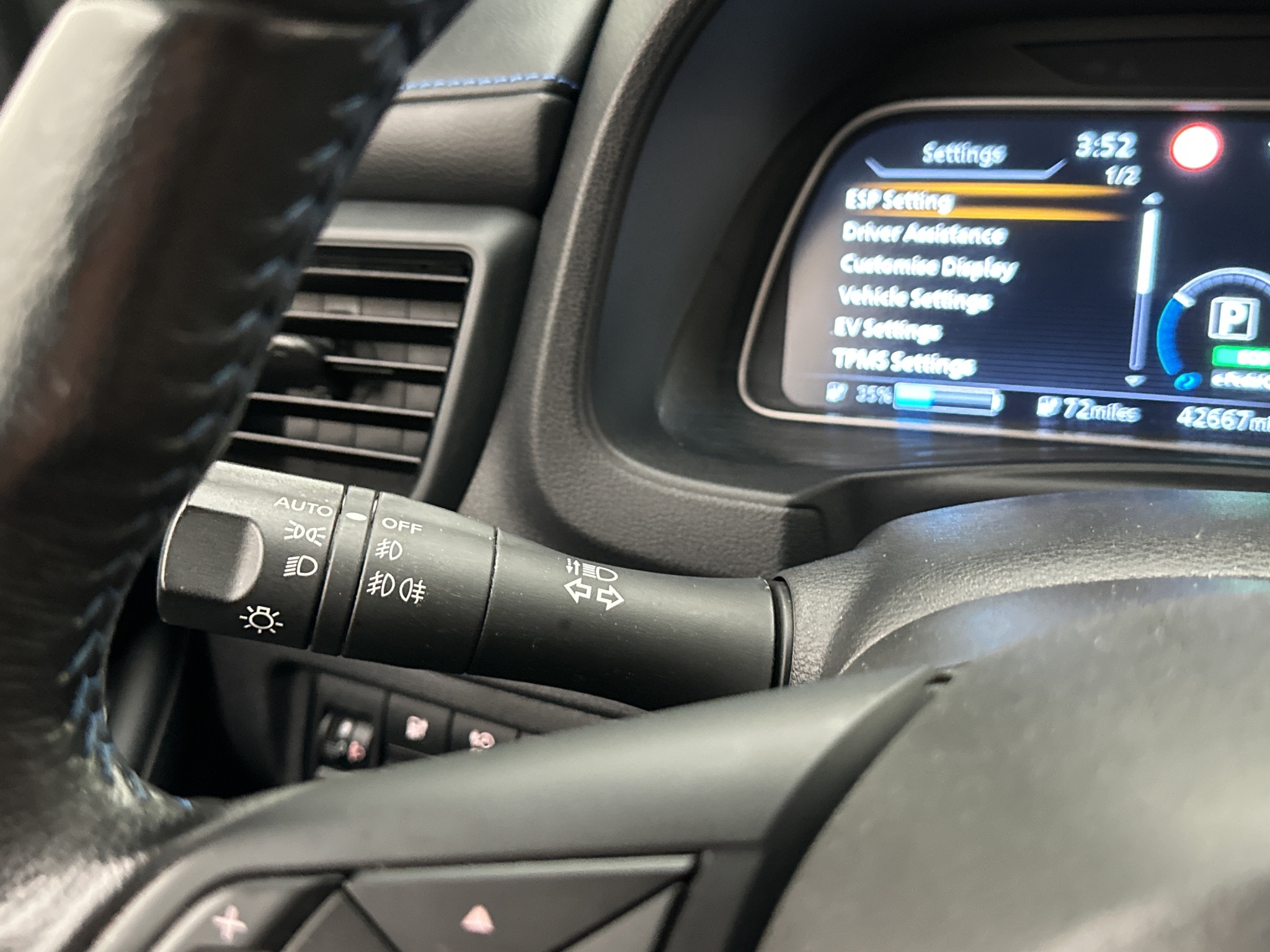 Nissan Leaf 2020 - miniatyr 32