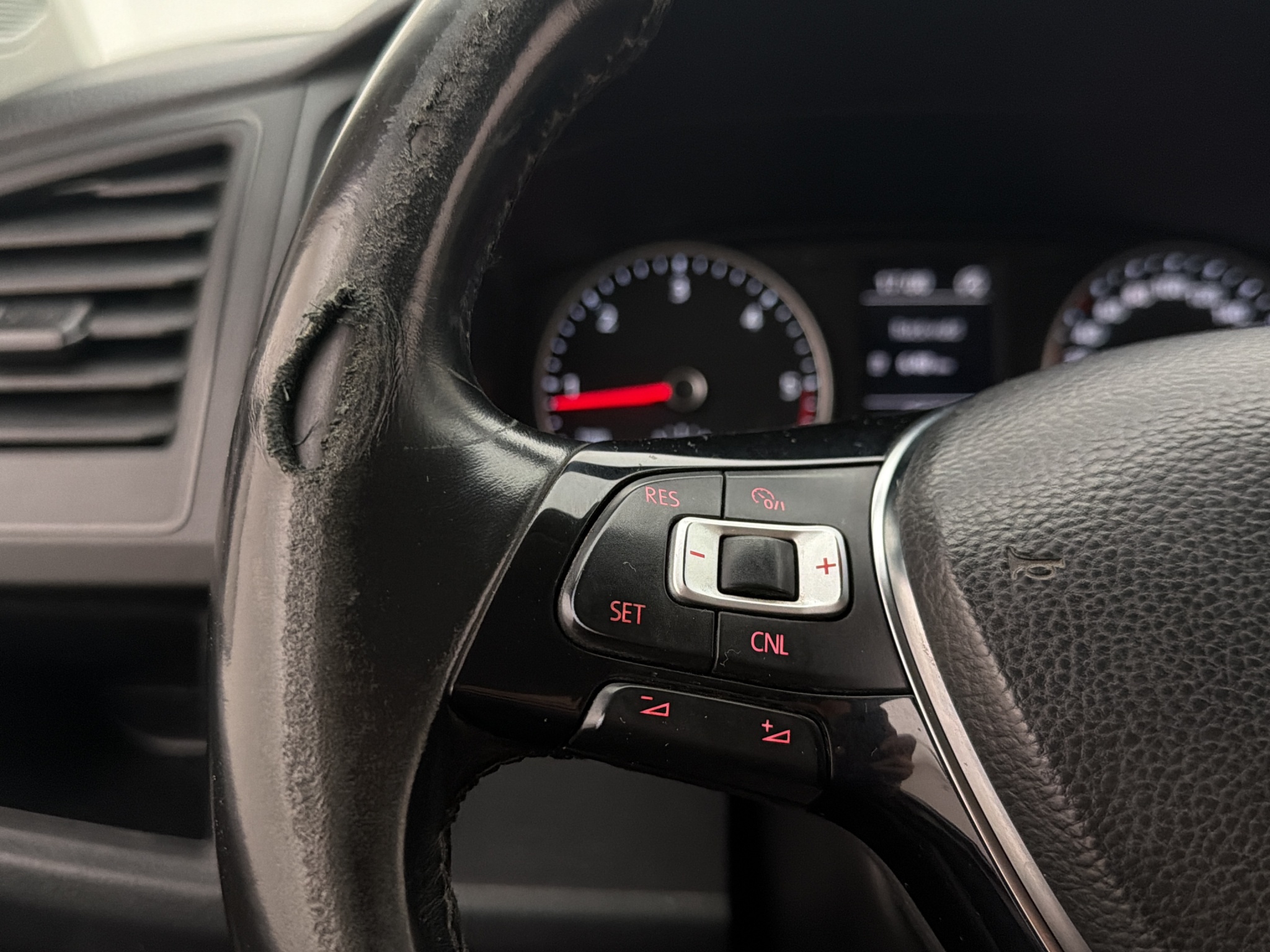 Volkswagen Transporter 2019 - miniatyr 16