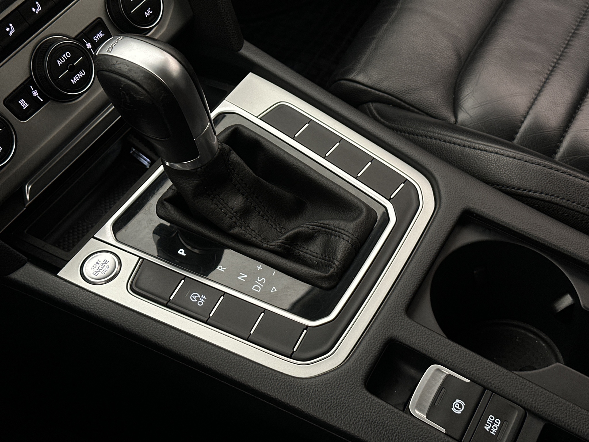 Volkswagen Passat 2015 - miniatyr 22