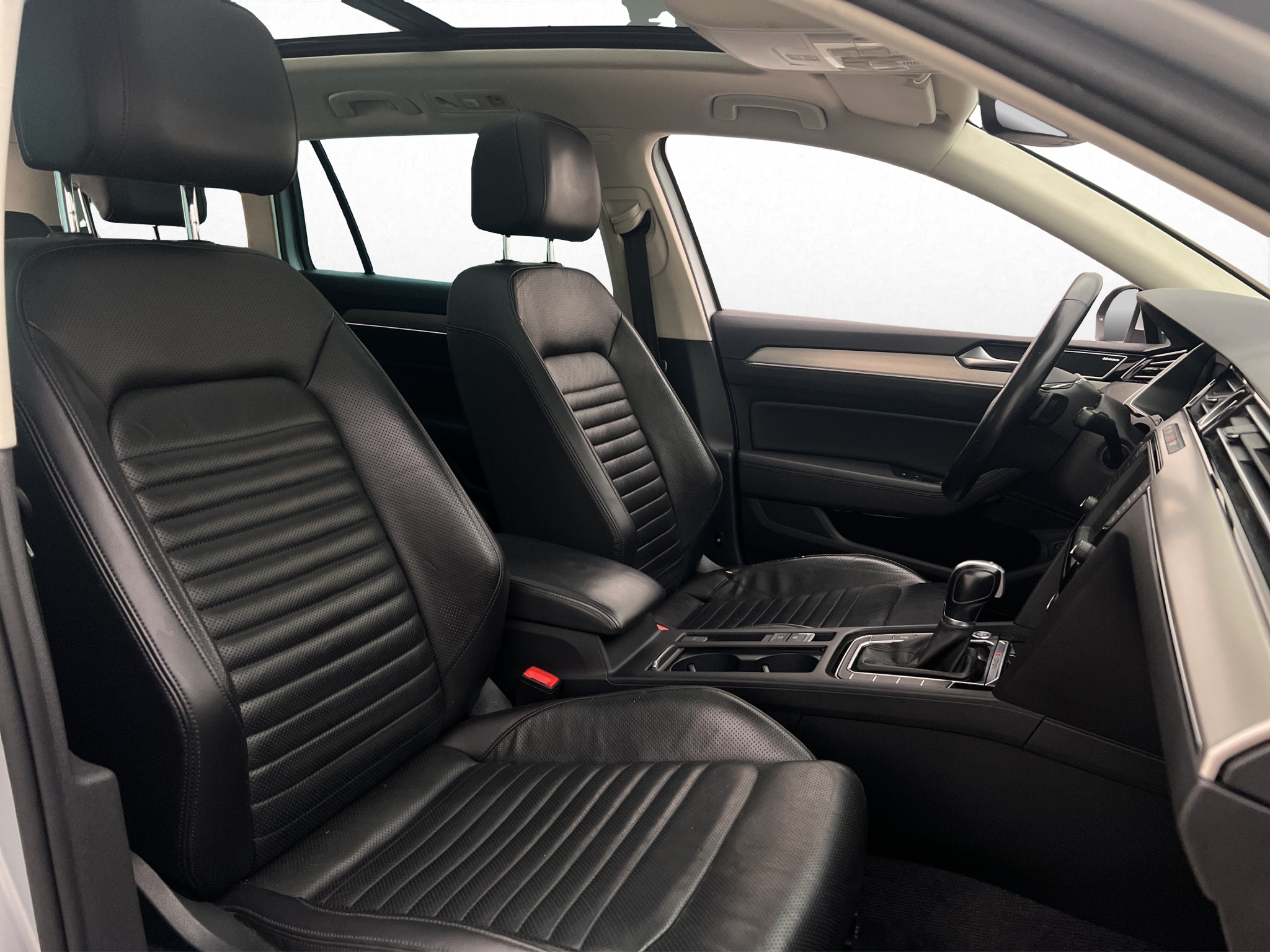 Volkswagen Passat 2016 - miniatyr 26