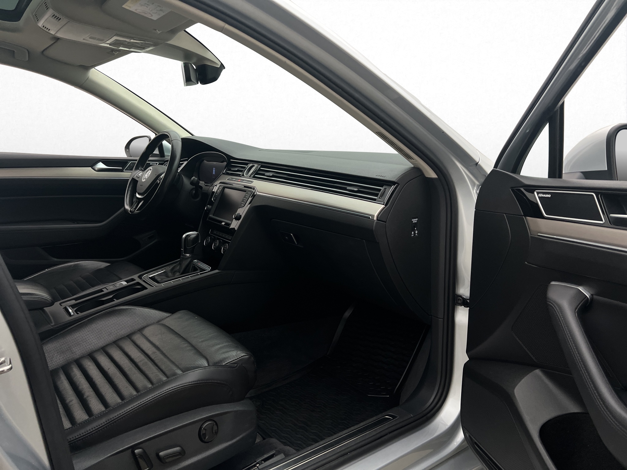 Volkswagen Passat 2016 - miniatyr 27
