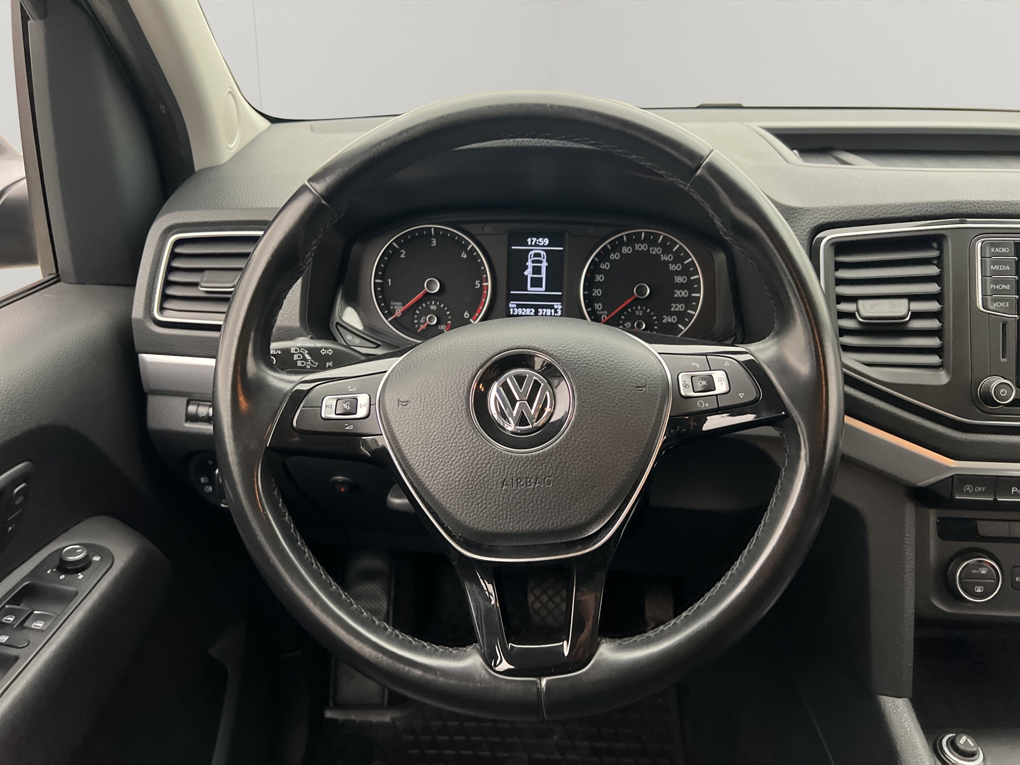 Volkswagen Amarok 2019 - miniatyr 16