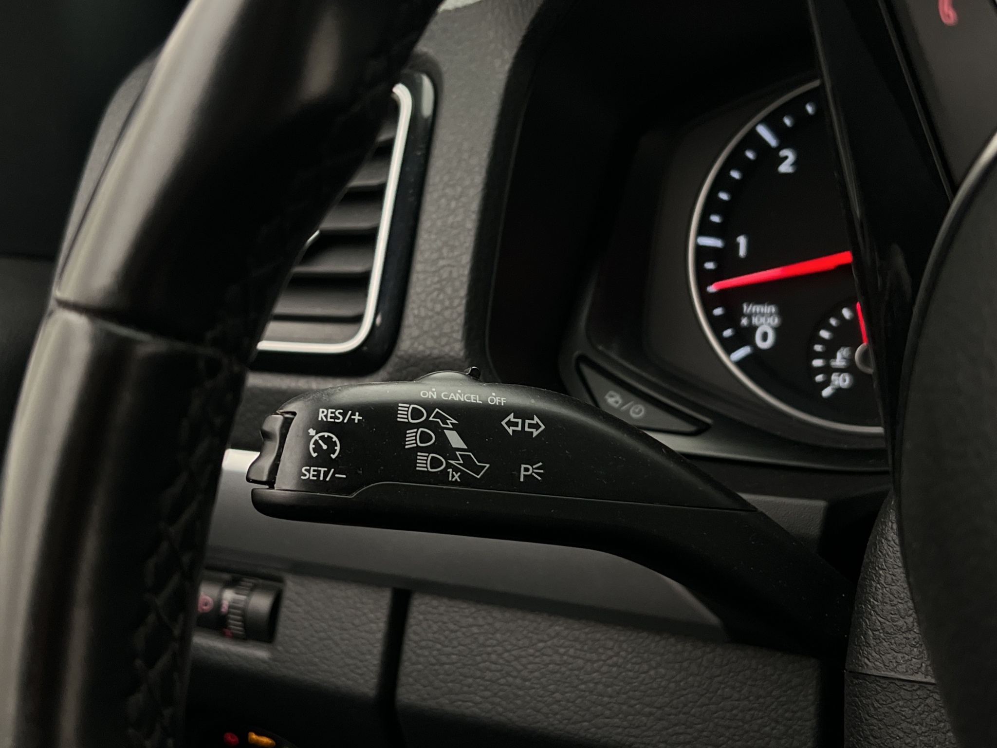 Volkswagen Amarok 2019 - miniatyr 17