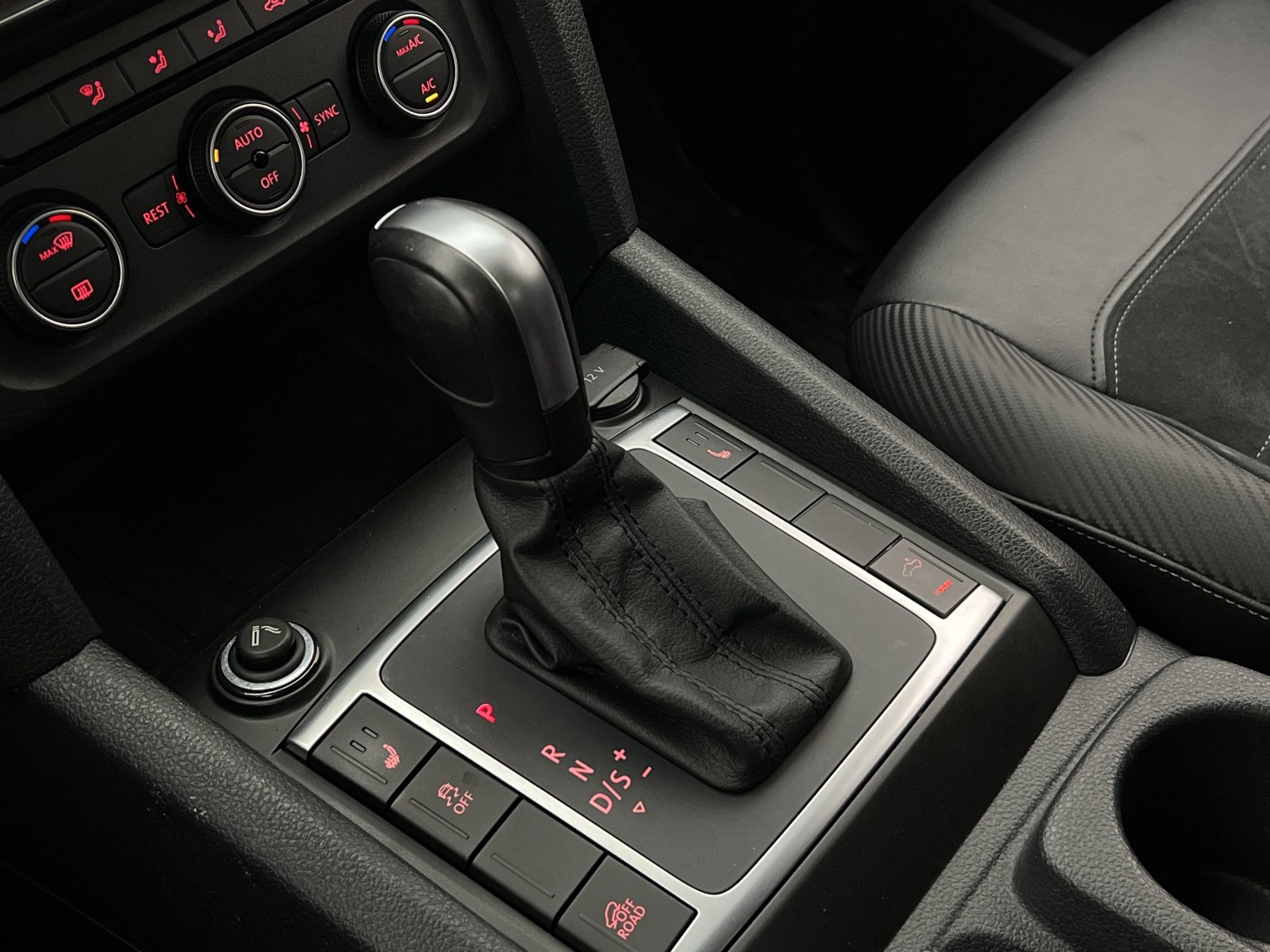 Volkswagen Amarok 2019 - miniatyr 25