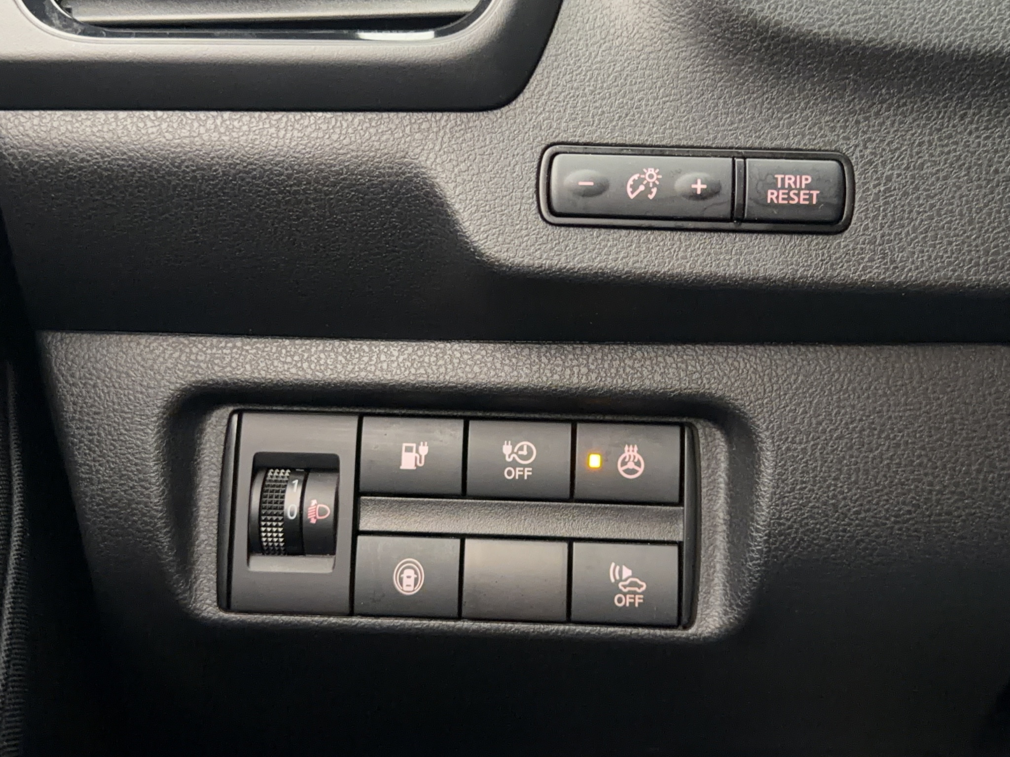 Nissan Leaf 2022 - miniatyr 10