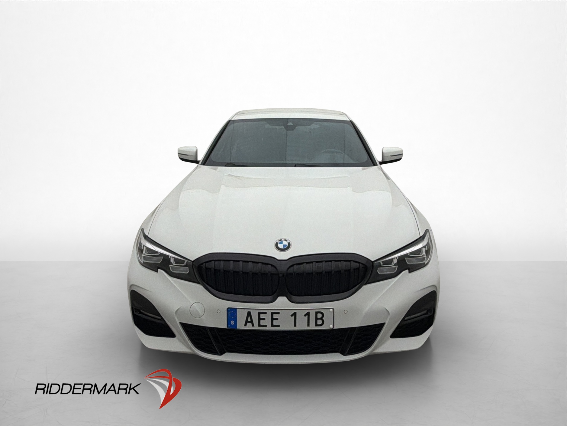 Bmw 330i 2020 - miniatyr 3