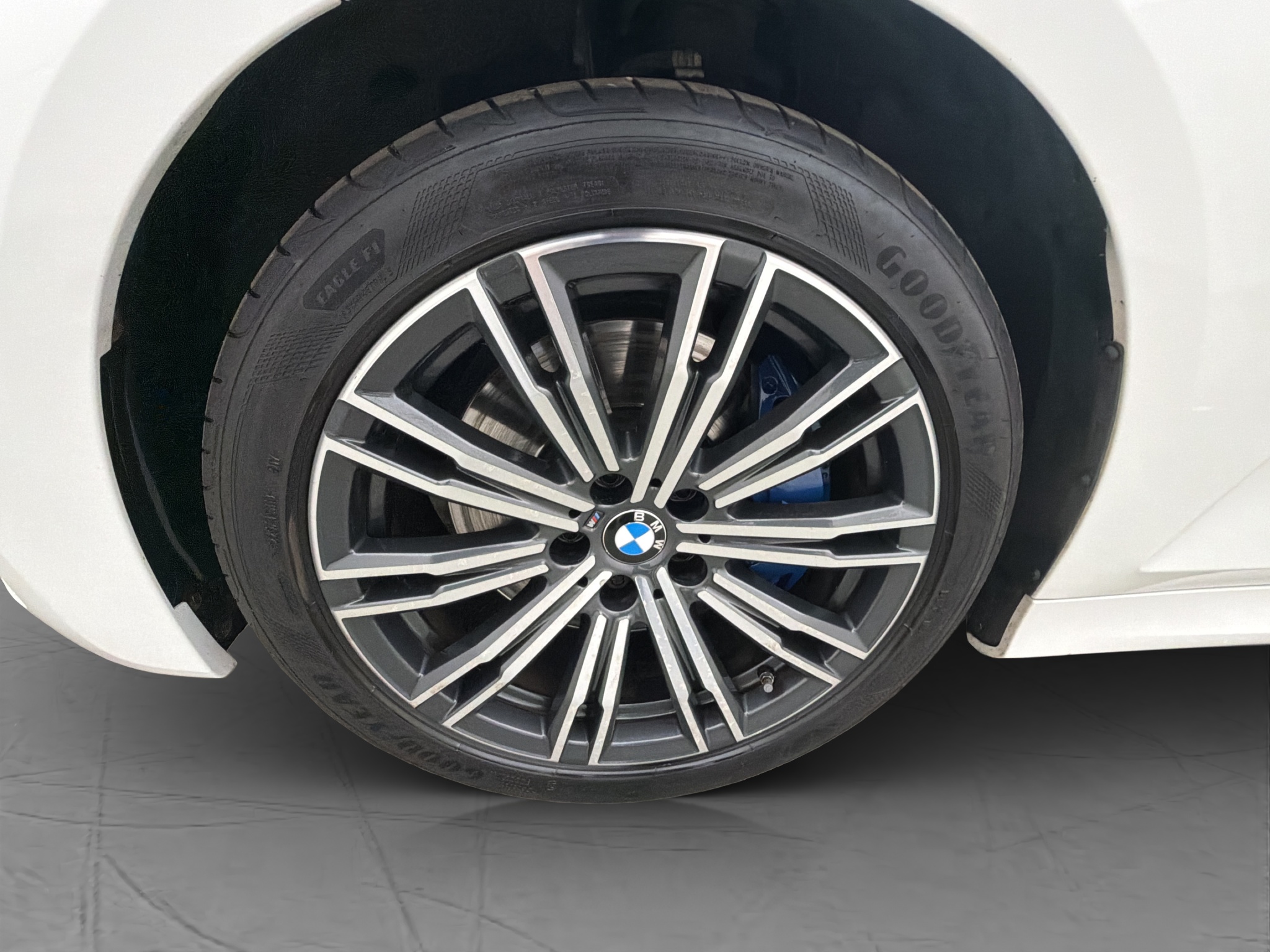 Bmw 330i 2020 - miniatyr 27