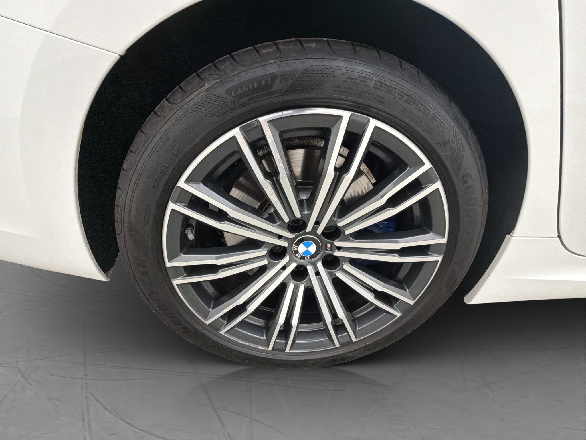 Bmw 330i 2020 - miniatyr 29