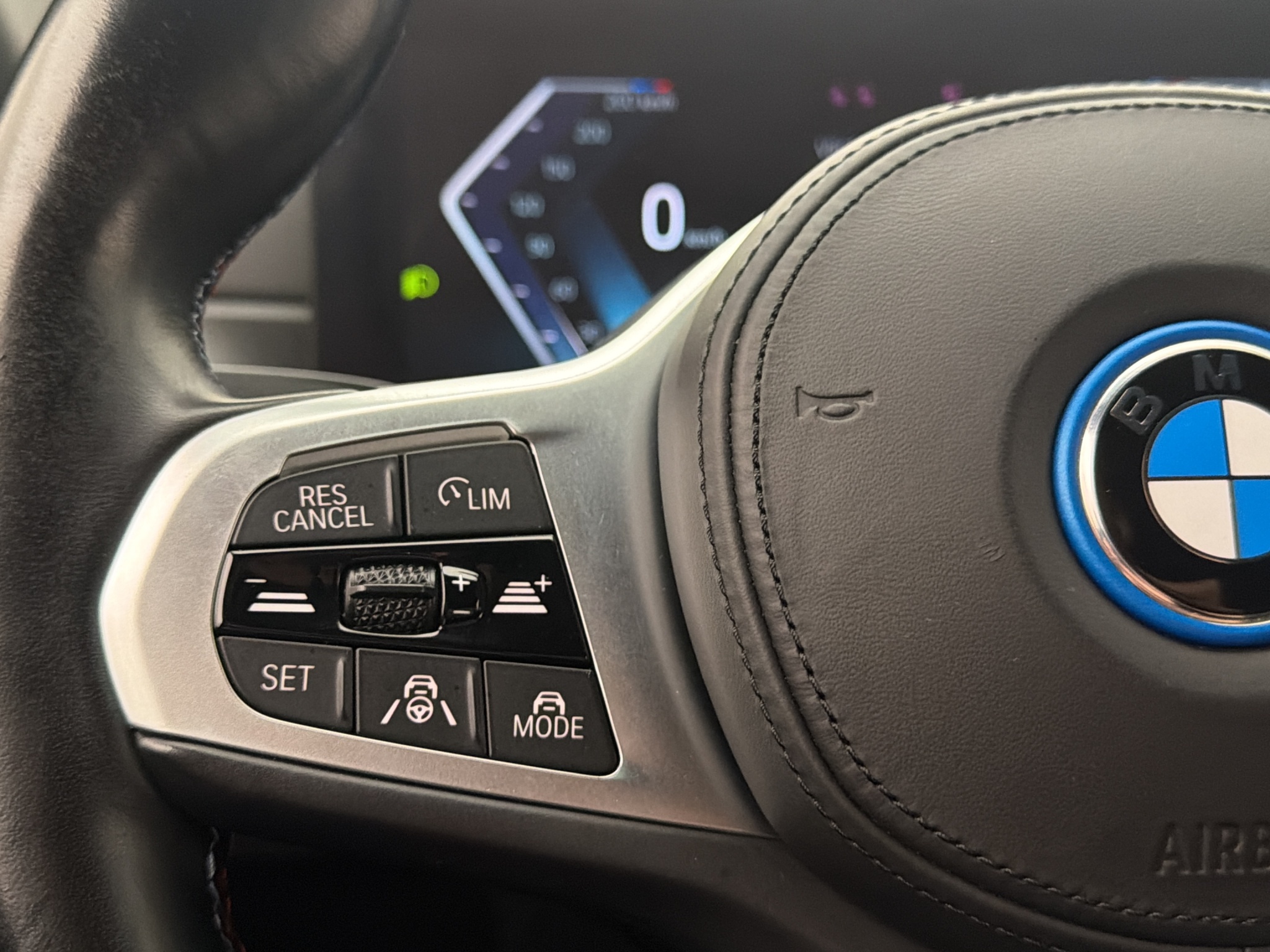 Bmw i4 2023 - miniatyr 16