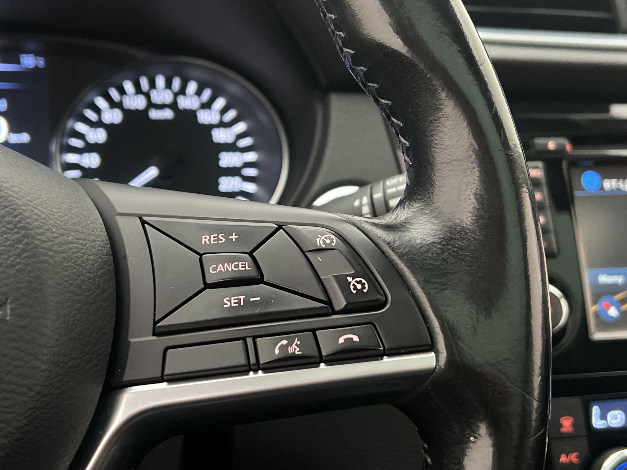 Nissan Qashqai 2018 - miniatyr 18