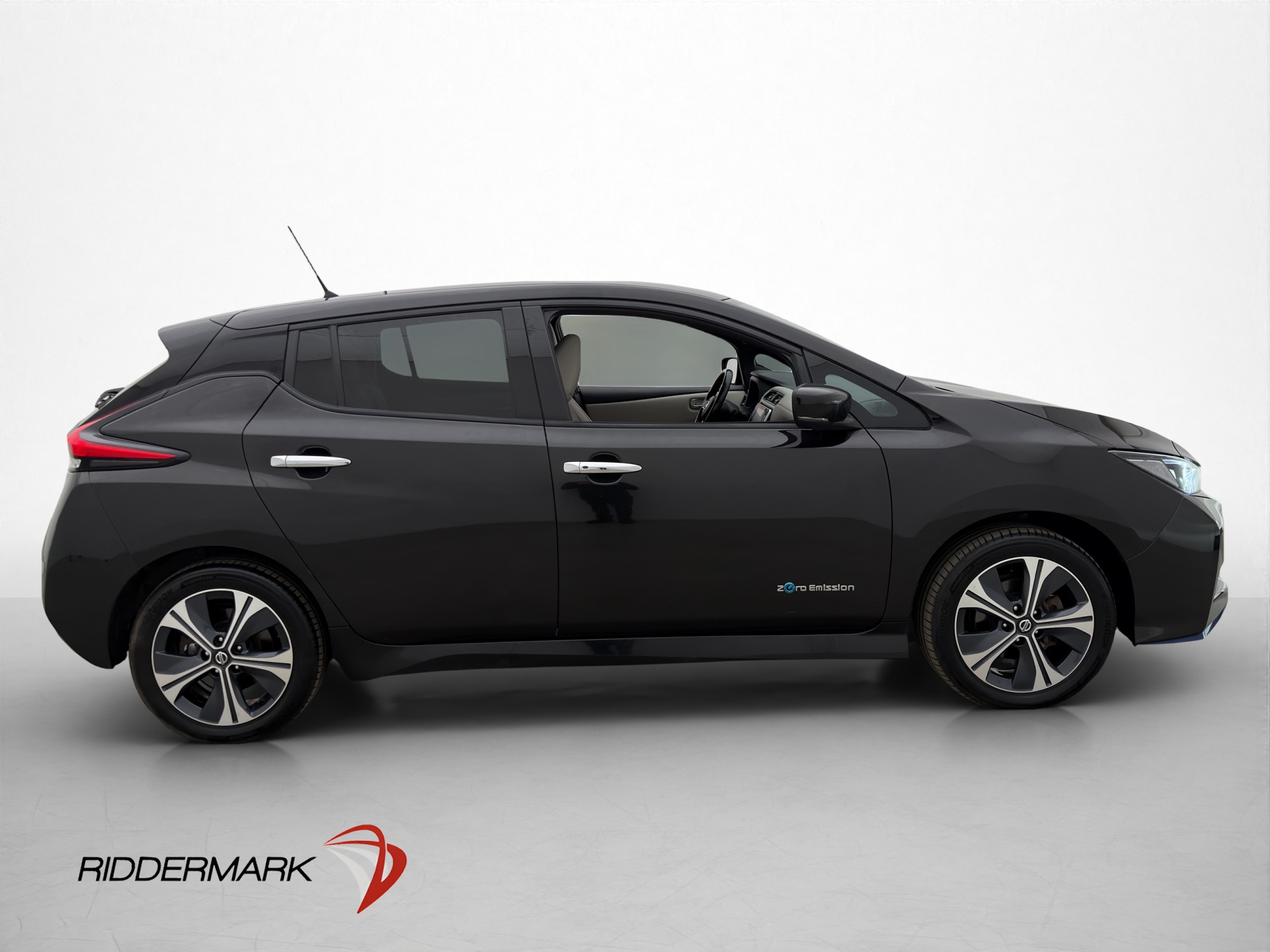Nissan Leaf 2020 - miniatyr 11