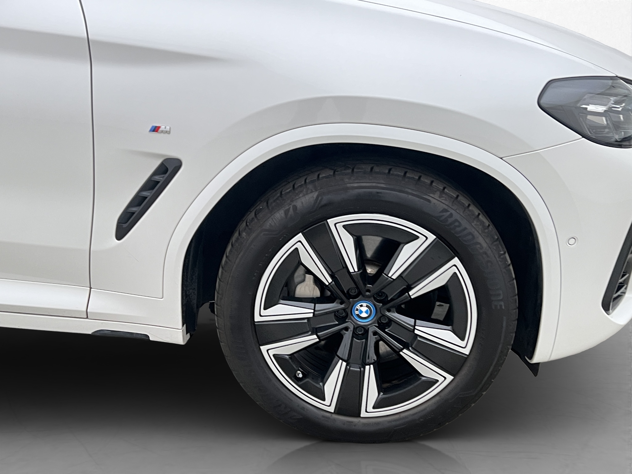 Bmw iX3 2024 - miniatyr 36