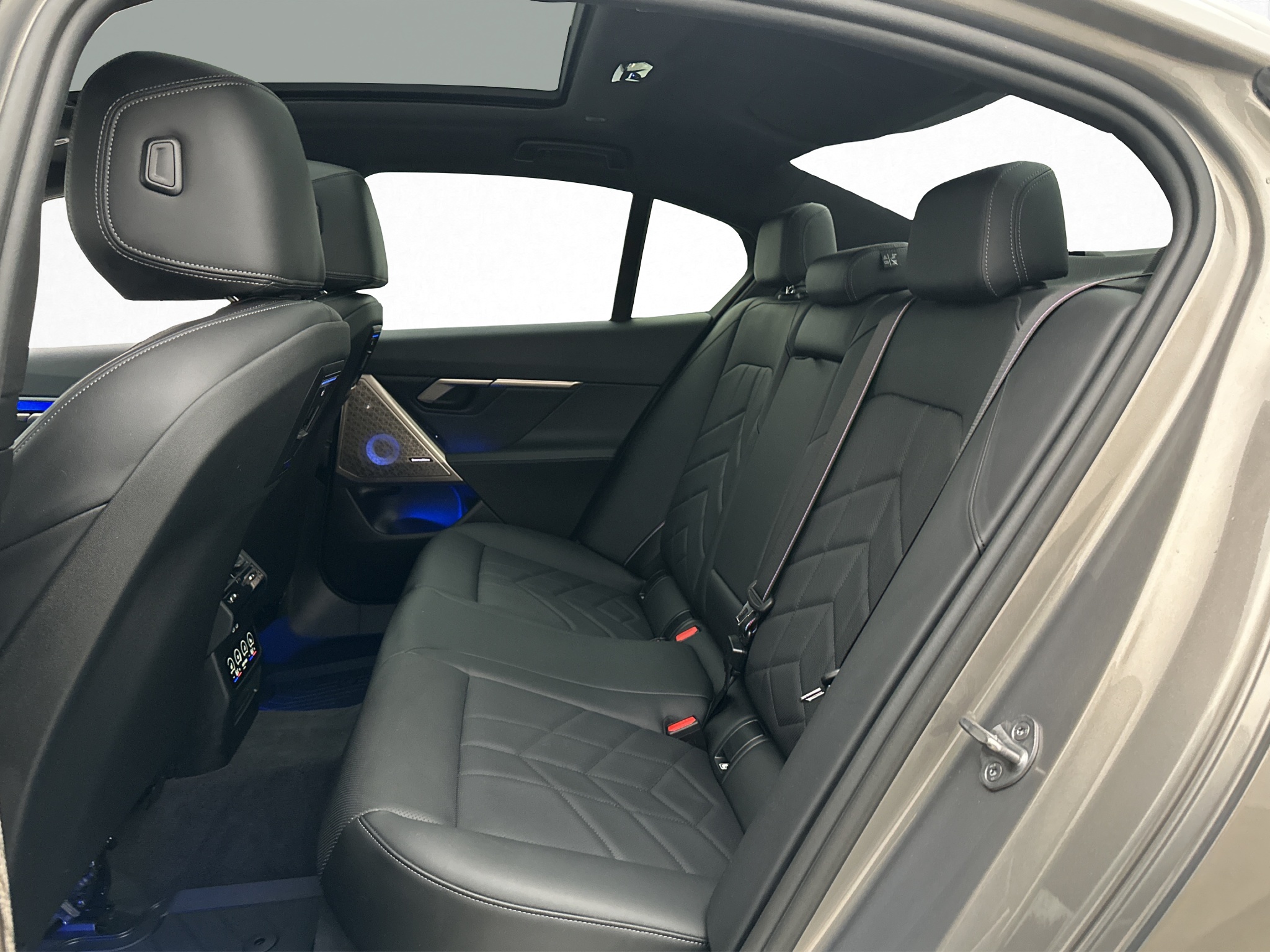 Bmw i5 2024 - miniatyr 36