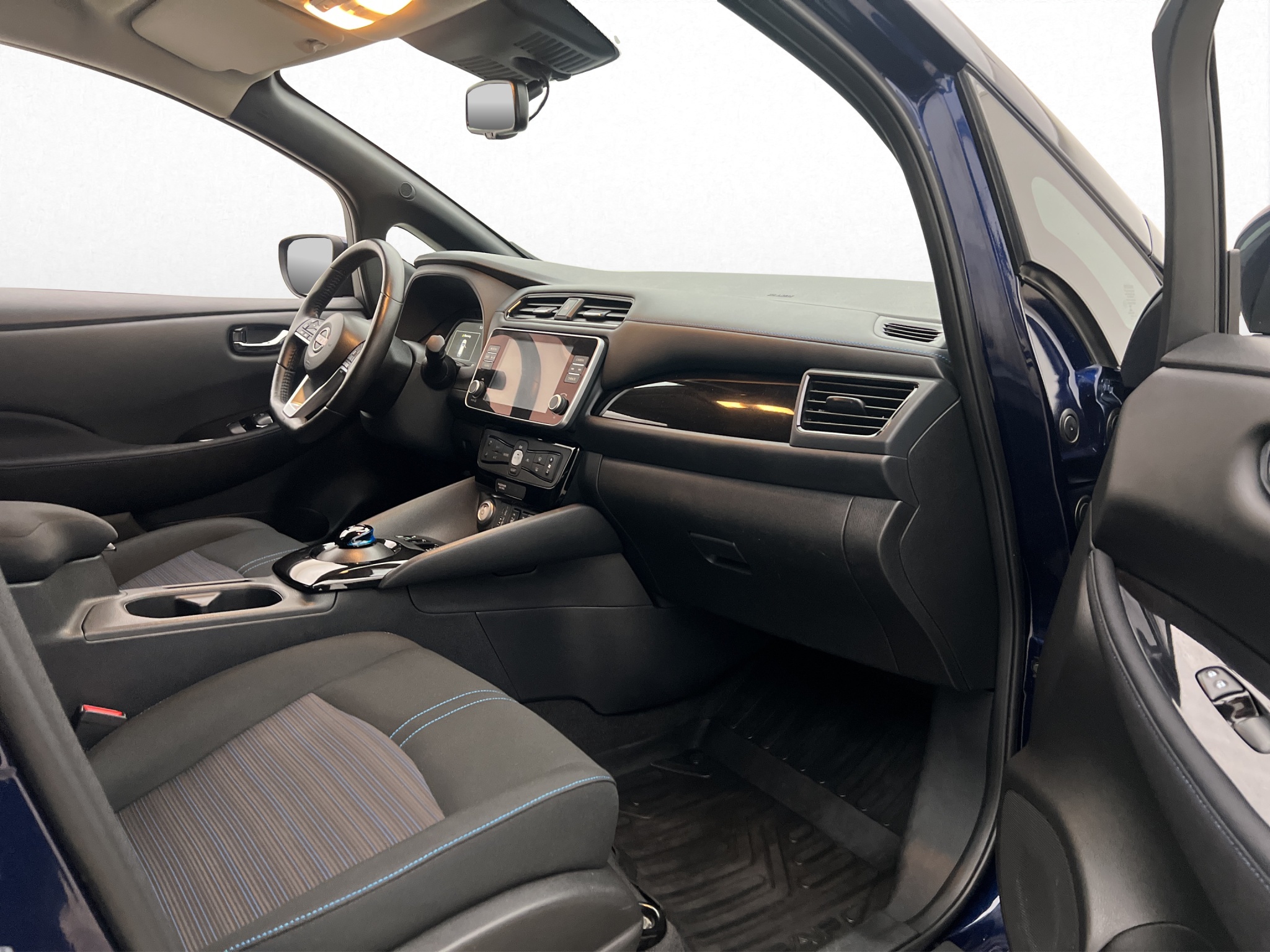 Nissan Leaf 2022 - miniatyr 12