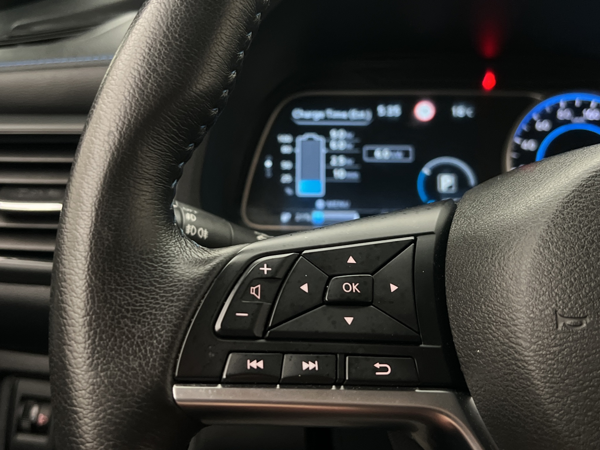 Nissan Leaf 2022 - miniatyr 28