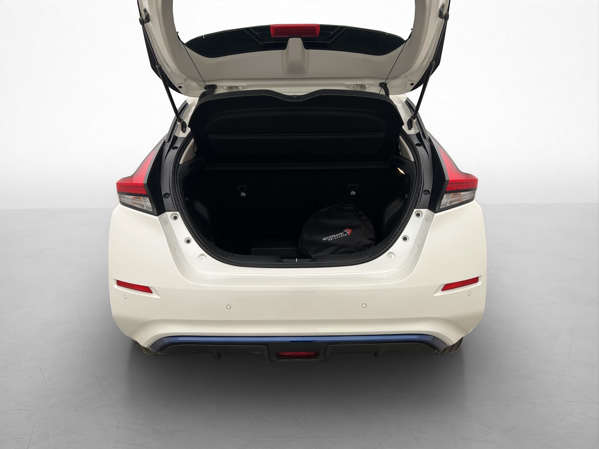 Nissan Leaf 2022 - miniatyr 29