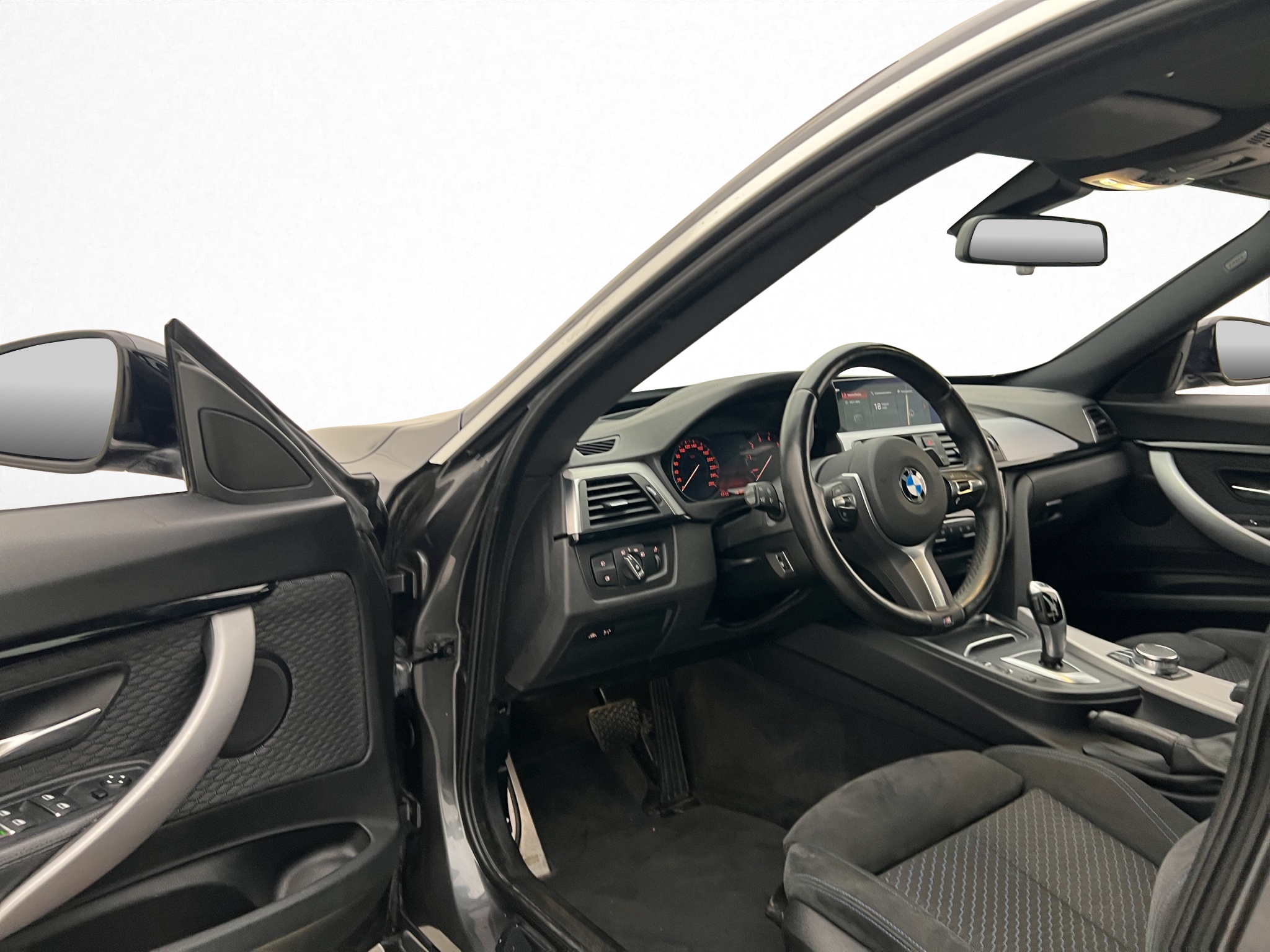 Bmw 330i 2018 - miniatyr 2