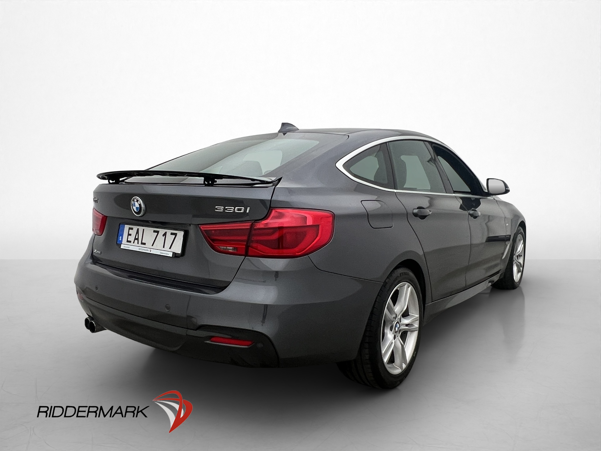 Bmw 330i 2018 - miniatyr 13