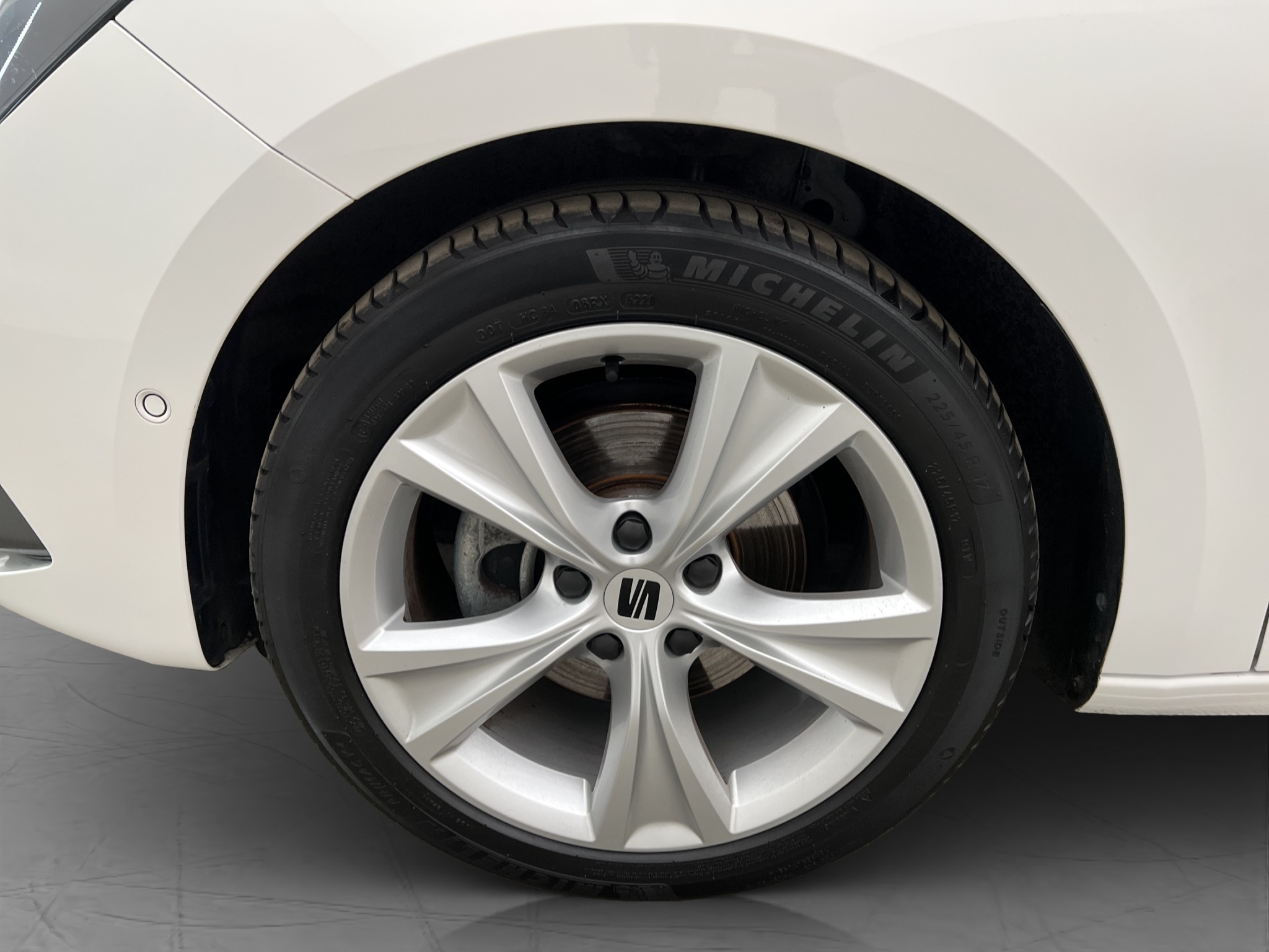 Seat Leon 2021 - miniatyr 2