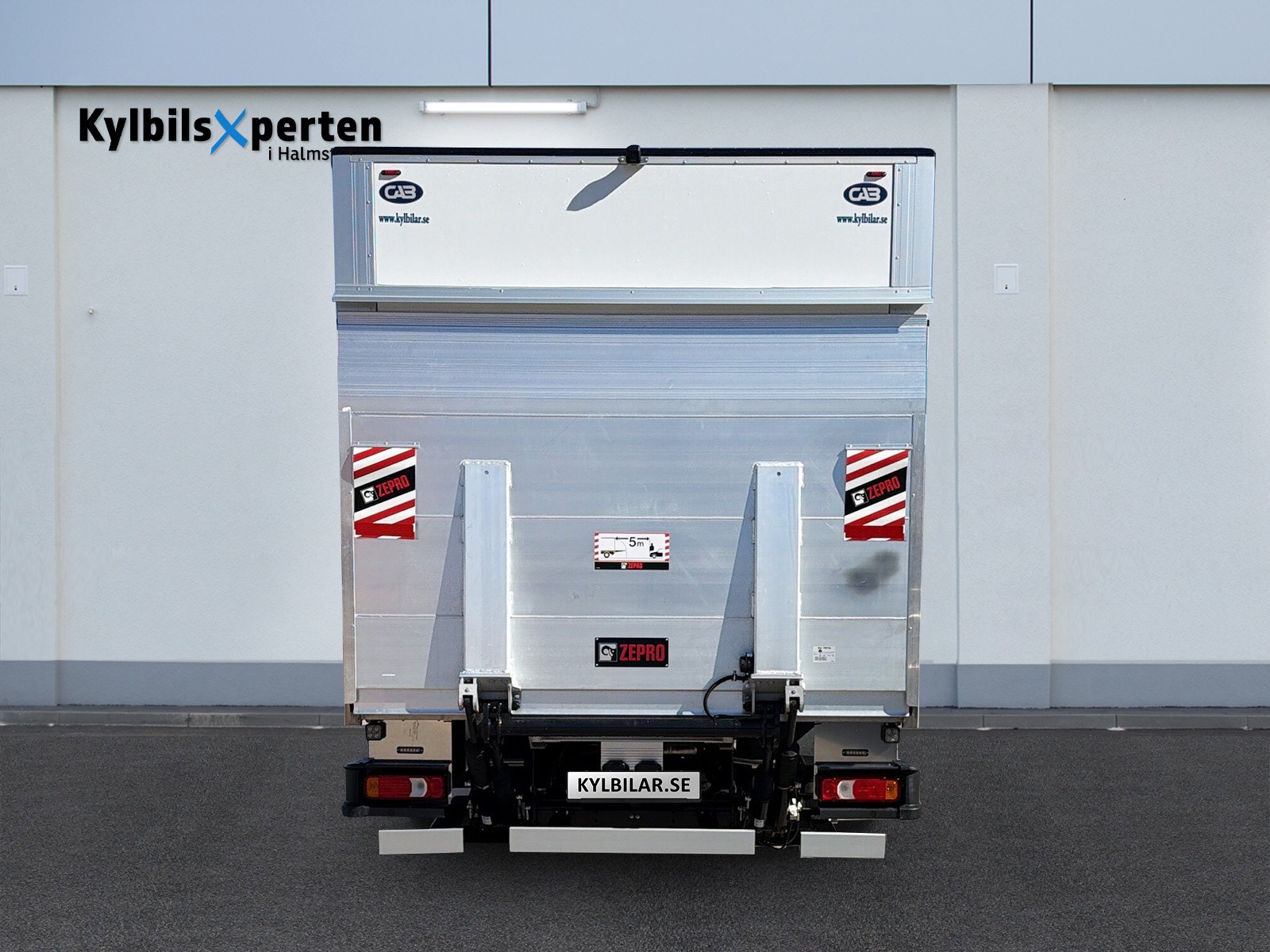 Iveco Daily 70C 18H A8 Airpro Kylbil med bakgavelhiss 2026 - miniatyr 4