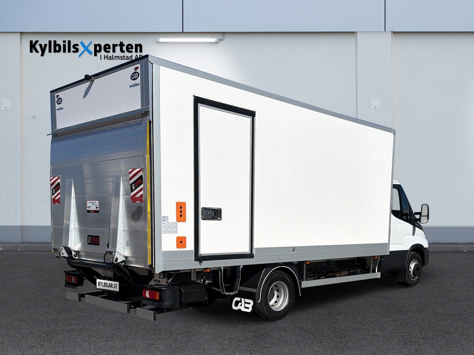 Iveco Daily 70C 18H A8 Airpro Kylbil med bakgavelhiss 2026 - miniatyr 5
