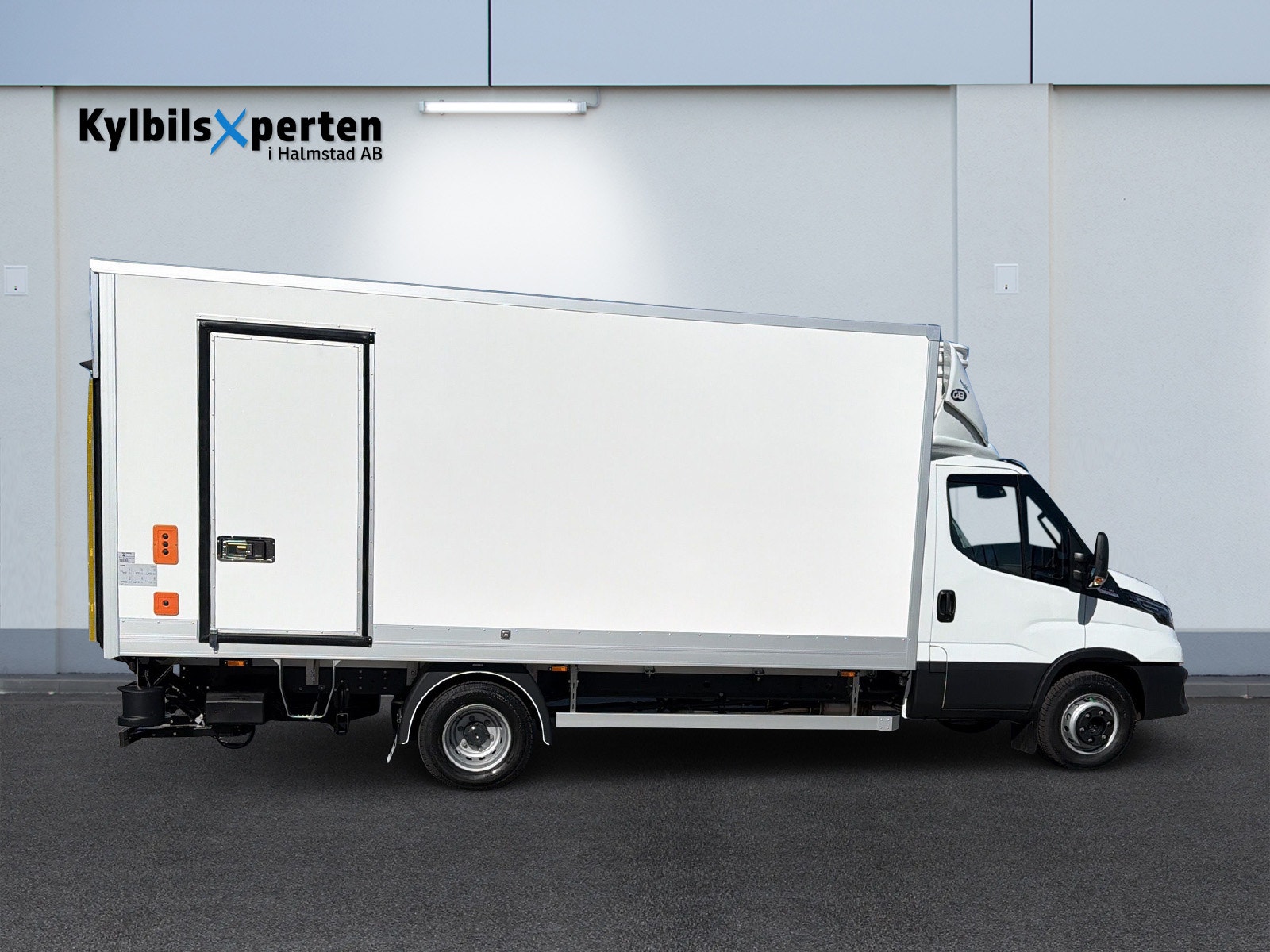 Iveco Daily 70C 18H A8 Airpro Kylbil med bakgavelhiss 2026 - miniatyr 6