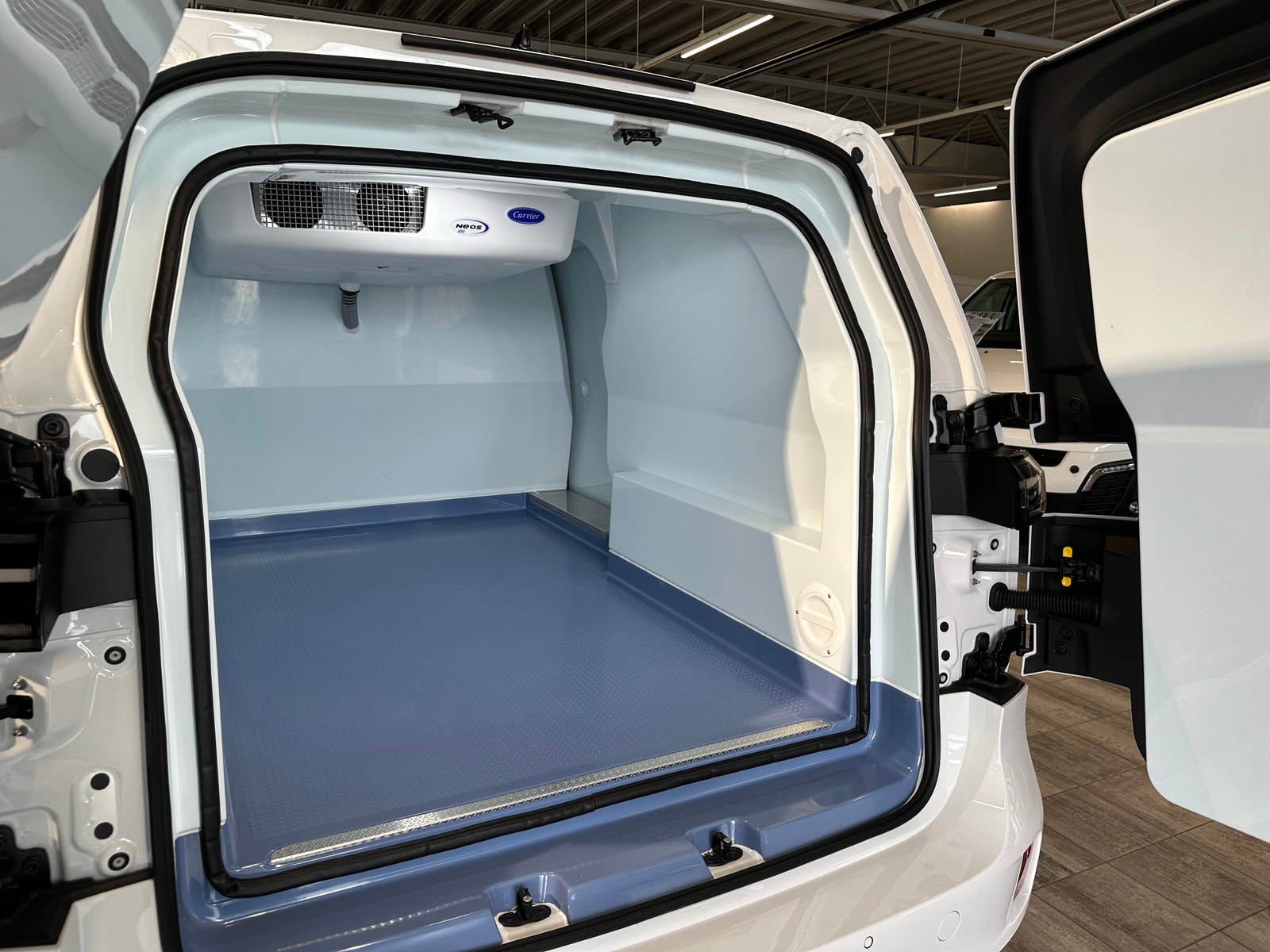 Volkswagen ID. BUZZ Cargo EL-KYLBIL 2026 - miniatyr 9