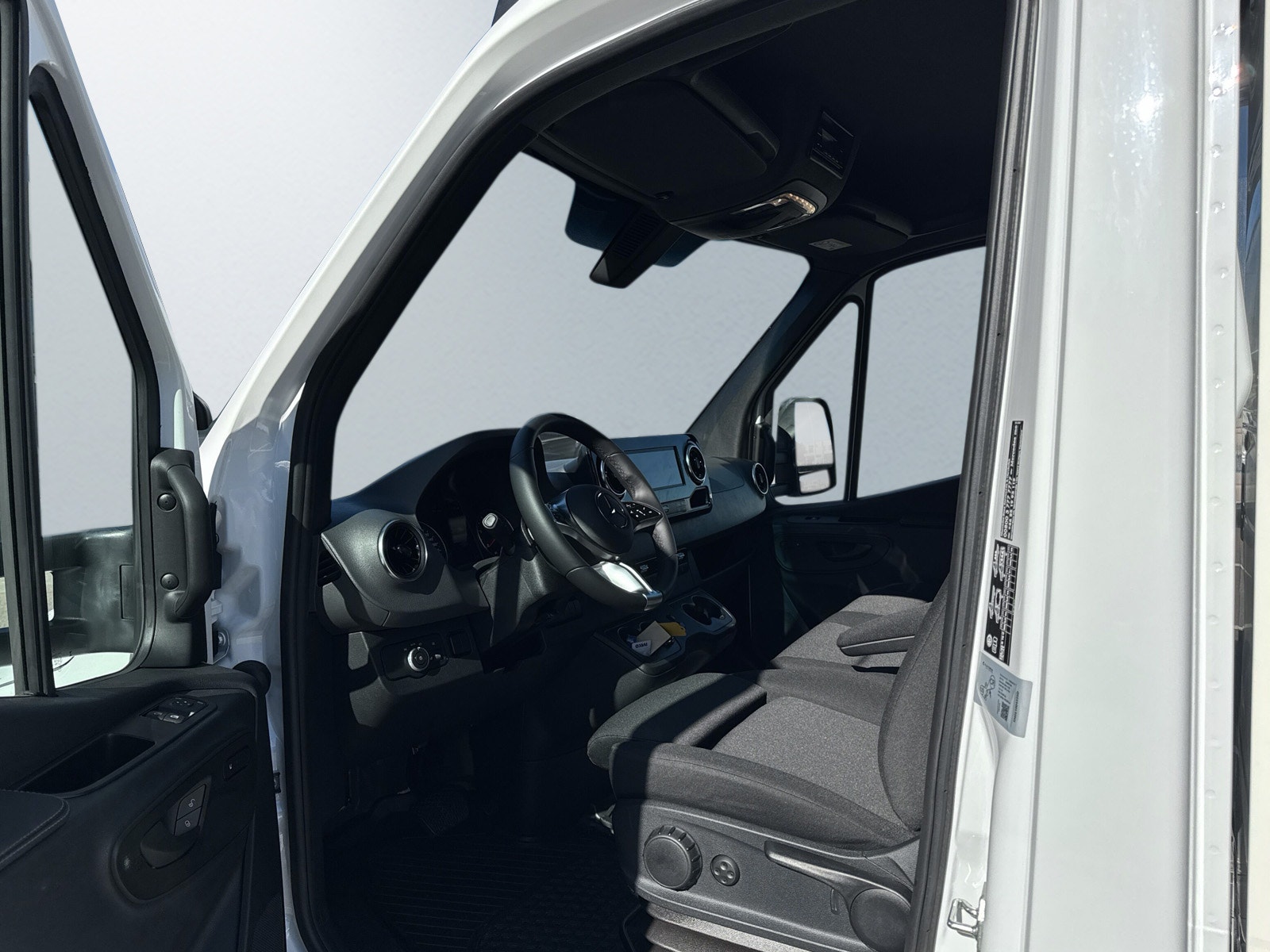 Mercedes-Benz Sprinter 317 CDI Select Kylbil med bakgavelhiss 2026 - miniatyr 9