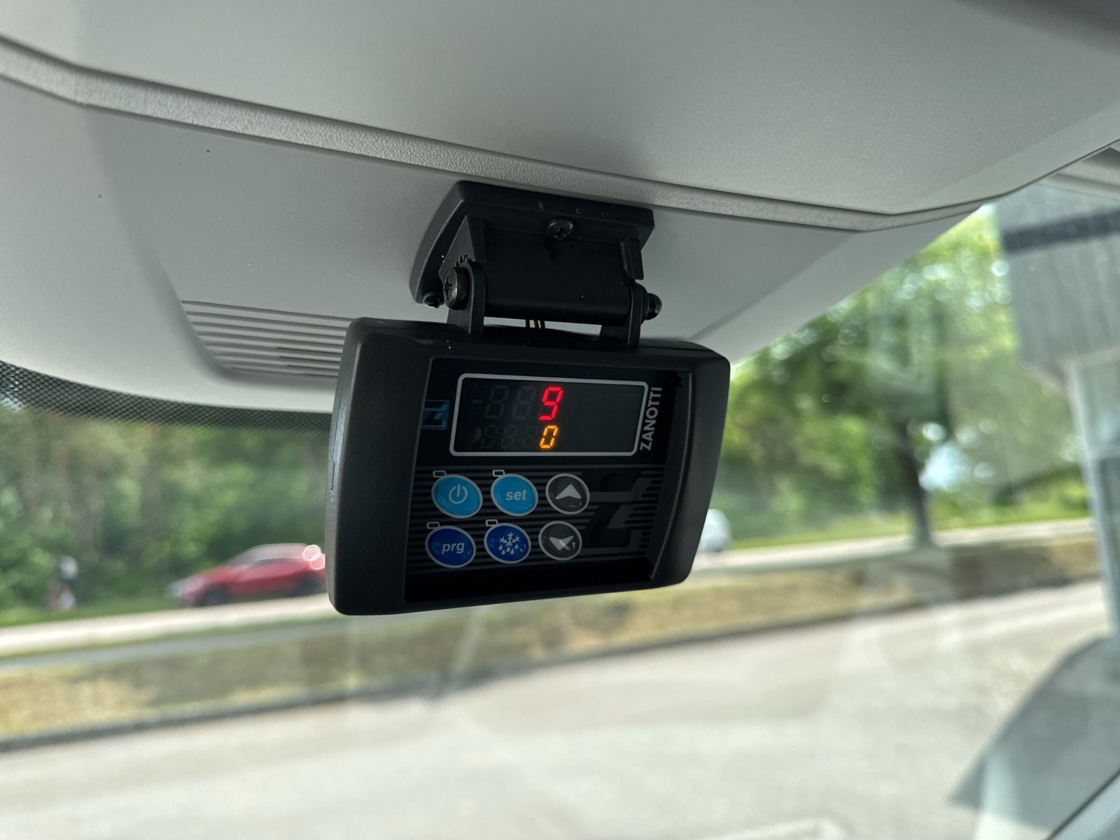 Volkswagen Crafter 20 TDI Automat Crafter 2,0 TDI Automat Kylbil 2026 - miniatyr 15