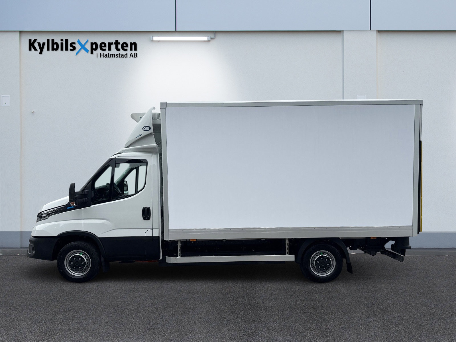 Iveco Daily 42S14E EC4S El-Kylbil 2026 - miniatyr 2